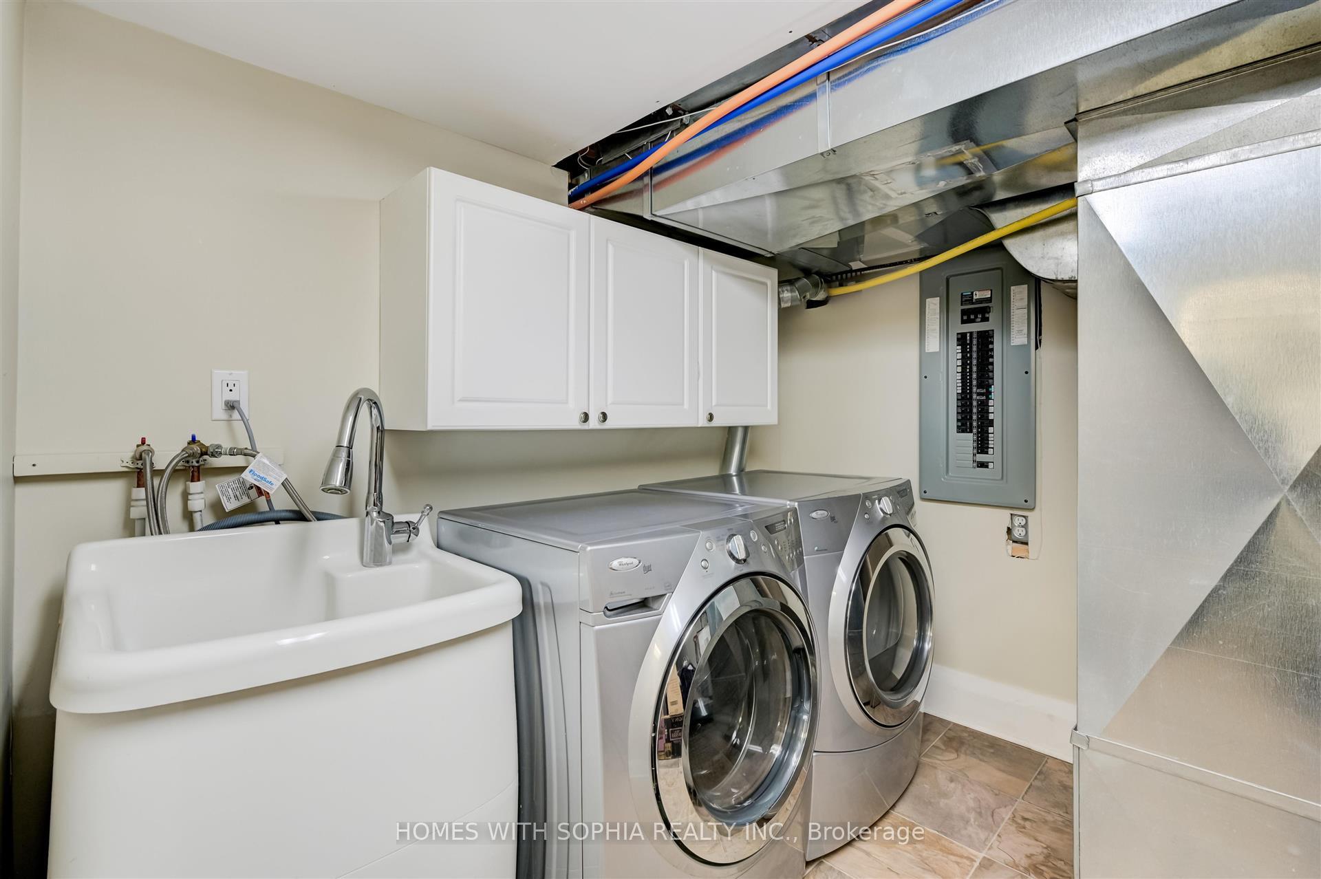 162 Glenvale Blvd, Toronto, ON M4G2W3 | 2 Bedroom 4 Bathroom Detached House | Image 29