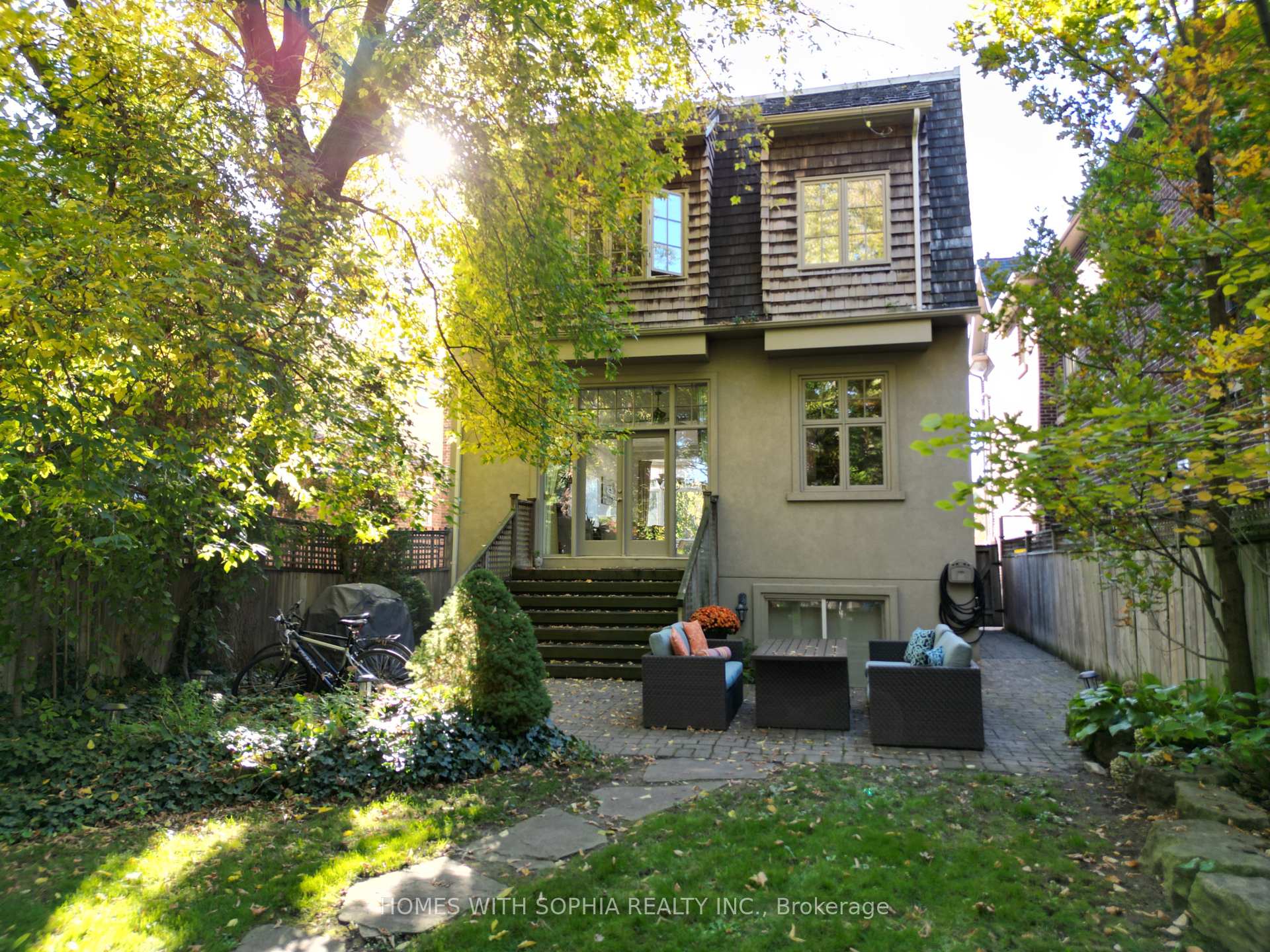 162 Glenvale Blvd, Toronto, ON M4G2W3 | 2 Bedroom 4 Bathroom Detached House | Image 33