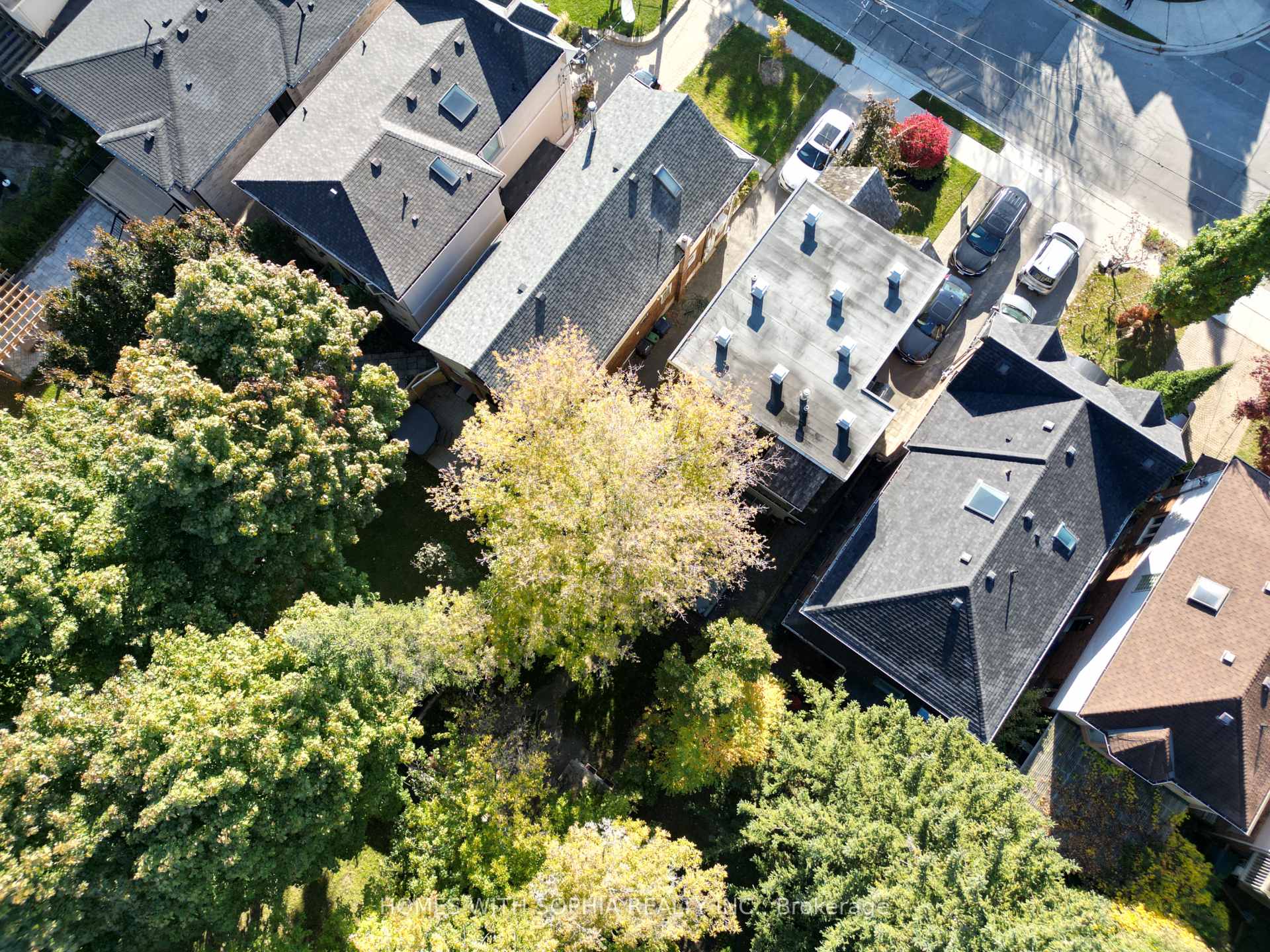 162 Glenvale Blvd, Toronto, ON M4G2W3 | 2 Bedroom 4 Bathroom Detached House | Image 35