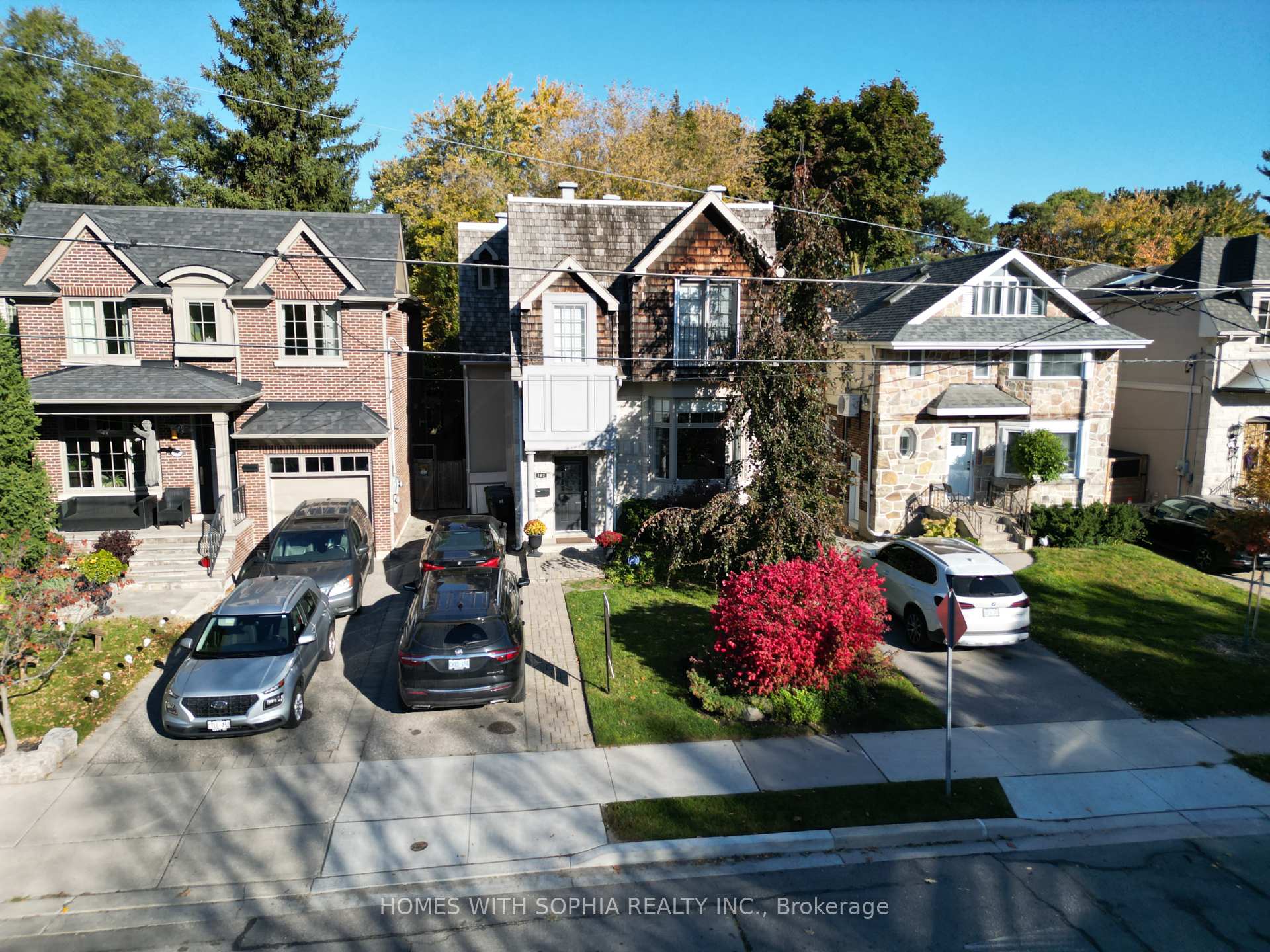 162 Glenvale Blvd, Toronto, ON M4G2W3 | 2 Bedroom 4 Bathroom Detached House | Image 36