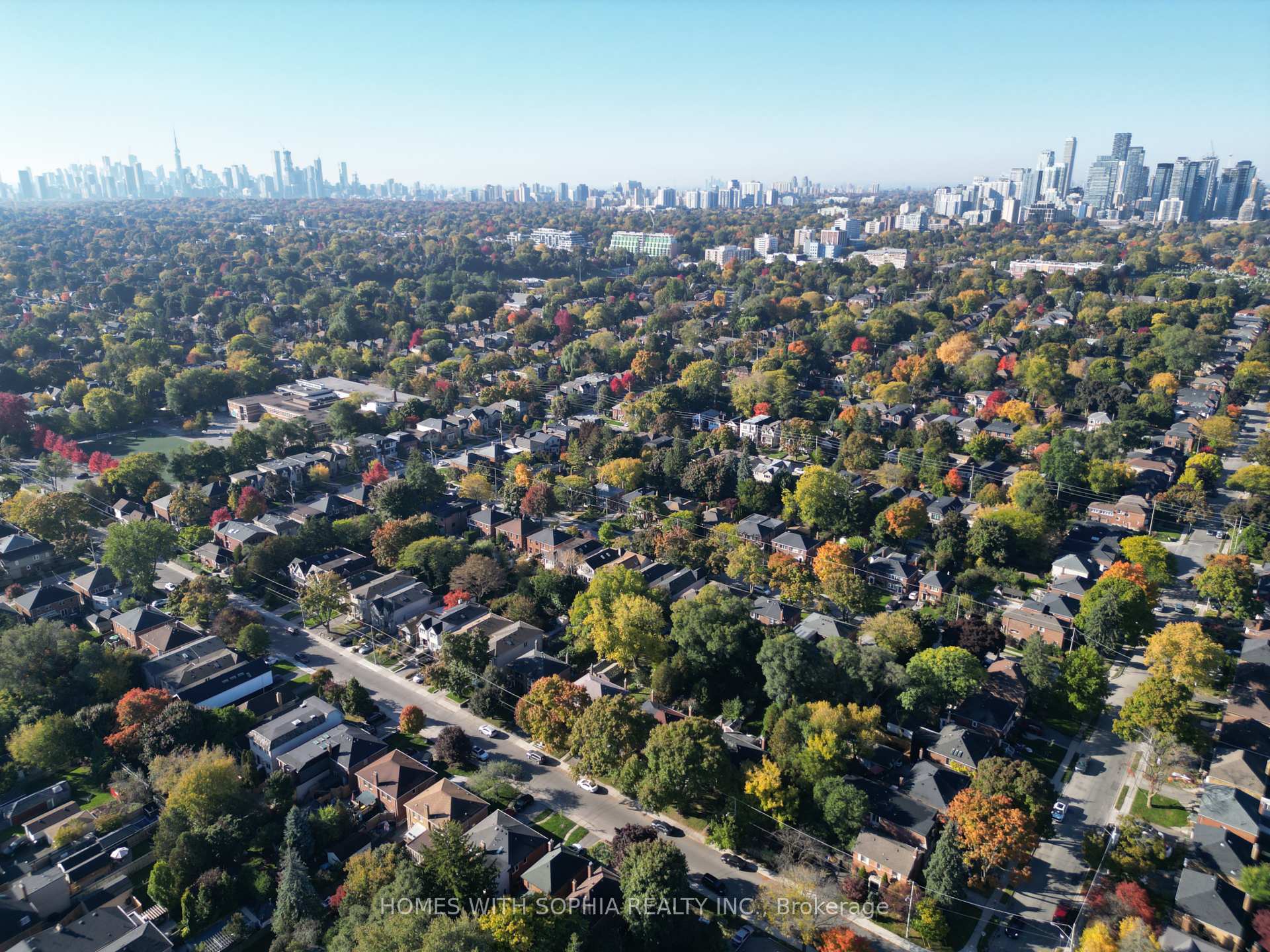 162 Glenvale Blvd, Toronto, ON M4G2W3 | 2 Bedroom 4 Bathroom Detached House | Image 39