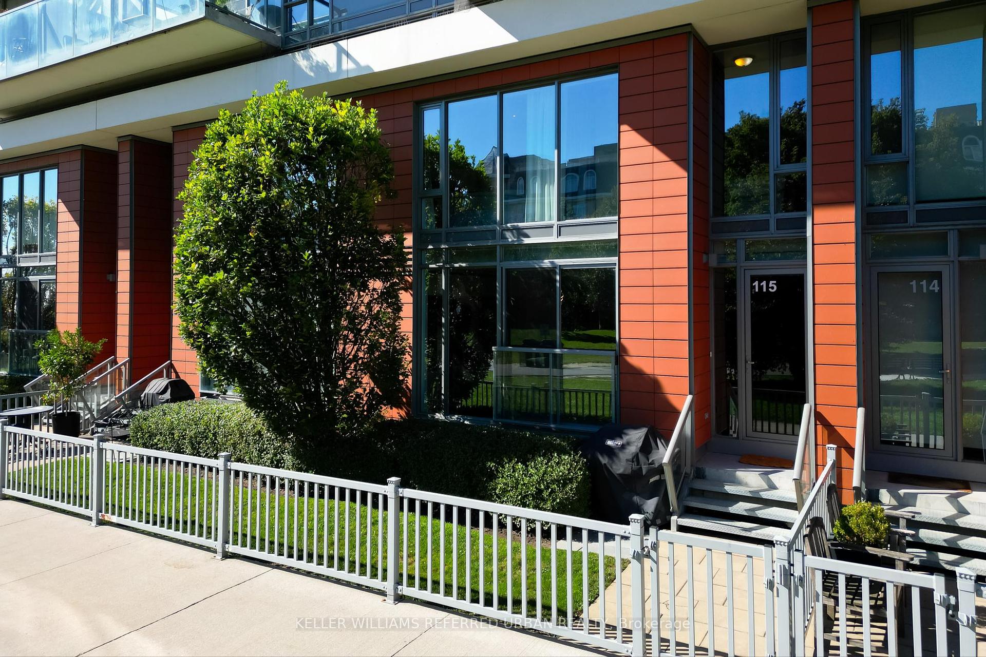 #TH115 - 90 Stadium Rd, Toronto, ON M5V3W5 | 2 Bedroom 3 Bathroom Condo Townhouse | Image 6