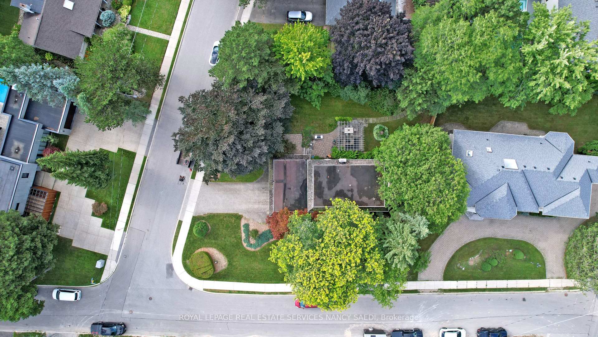 31 Saintfield Ave, Toronto, ON M3C2M7 | 4 Bedroom 3 Bathroom Detached House | Image 26