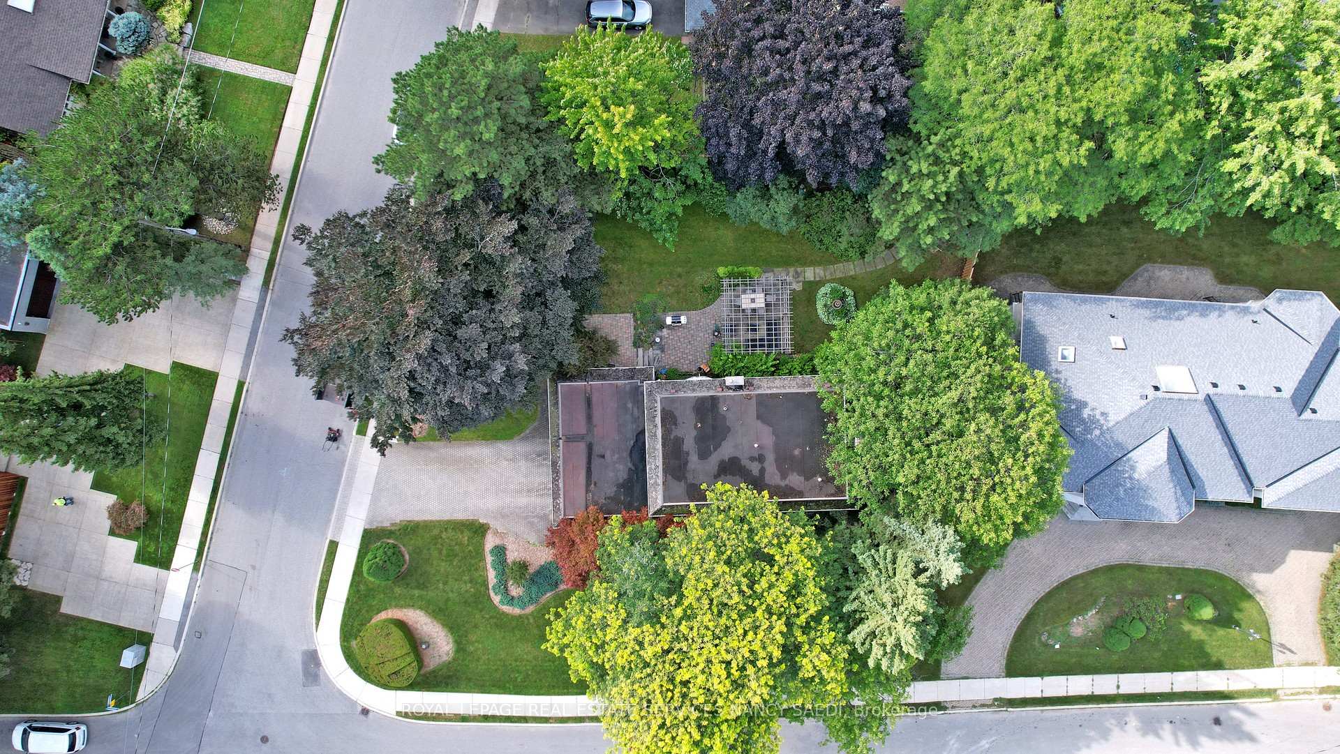 31 Saintfield Ave, Toronto, ON M3C2M7 | 4 Bedroom 3 Bathroom Detached House | Image 28