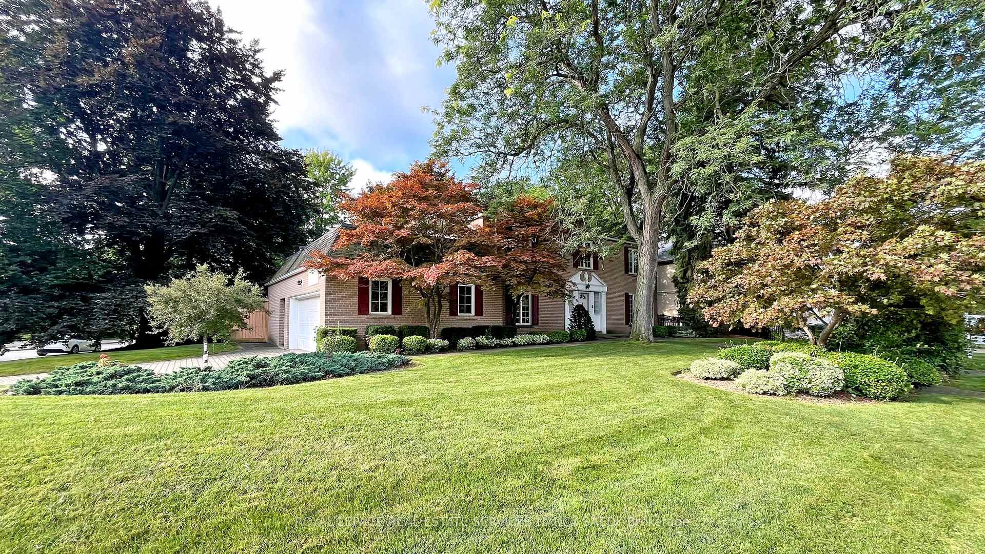 31 Saintfield Ave, Toronto, ON M3C2M7 | 4 Bedroom 3 Bathroom Detached House | Image 3