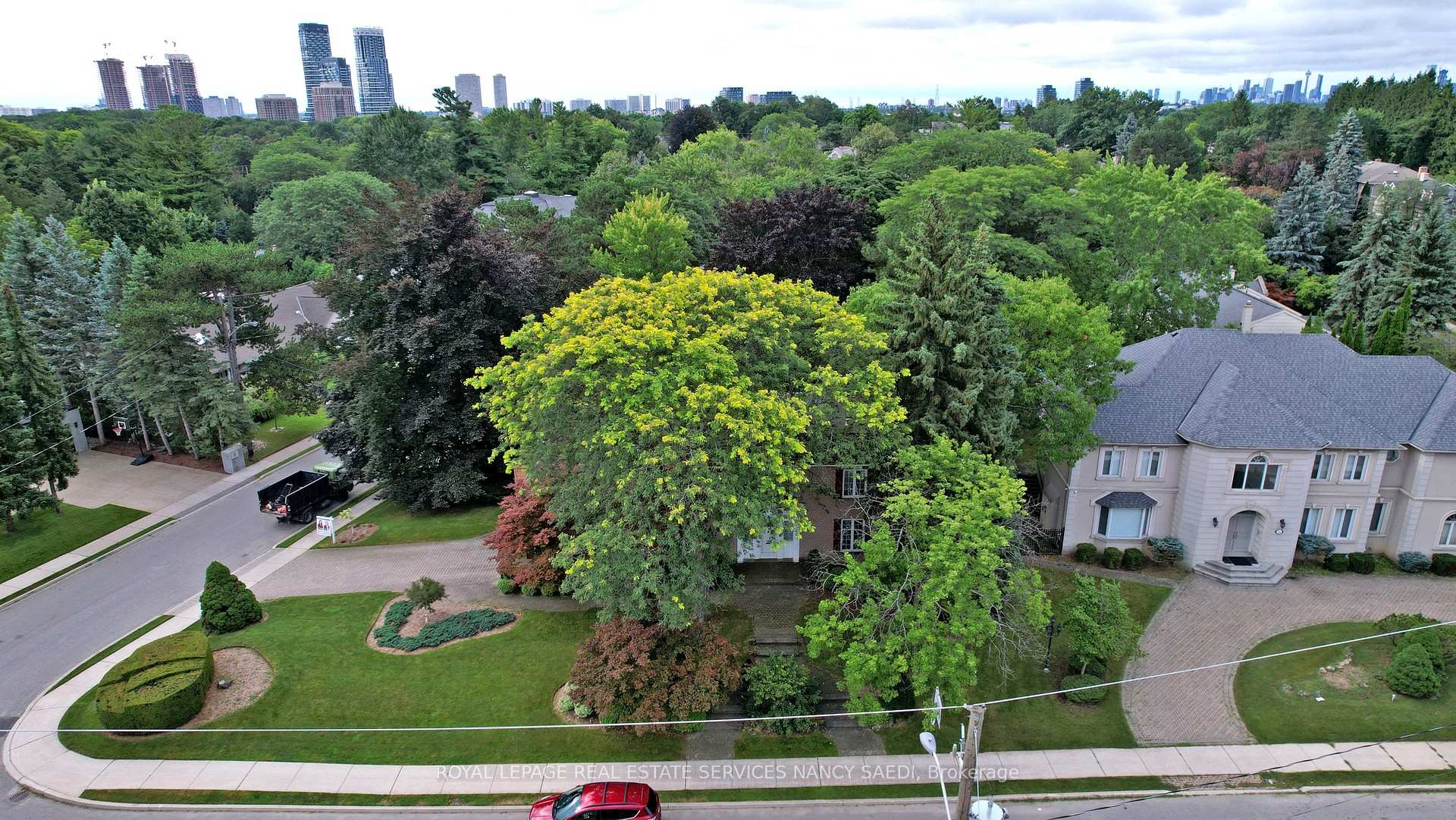 31 Saintfield Ave, Toronto, ON M3C2M7 | 4 Bedroom 3 Bathroom Detached House | Image 33