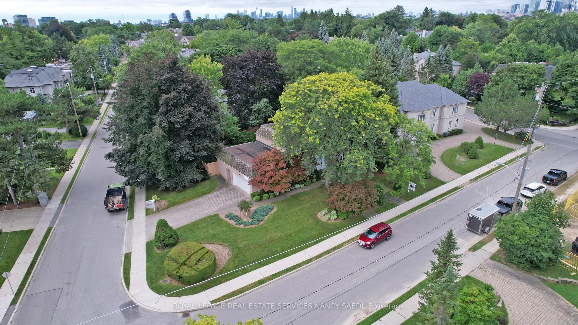 31 Saintfield Ave, Toronto, ON M3C2M7 | 4 Bedroom 3 Bathroom Detached House | Image 34