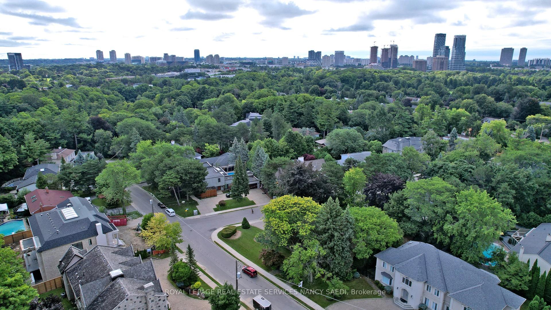 31 Saintfield Ave, Toronto, ON M3C2M7 | 4 Bedroom 3 Bathroom Detached House | Image 35