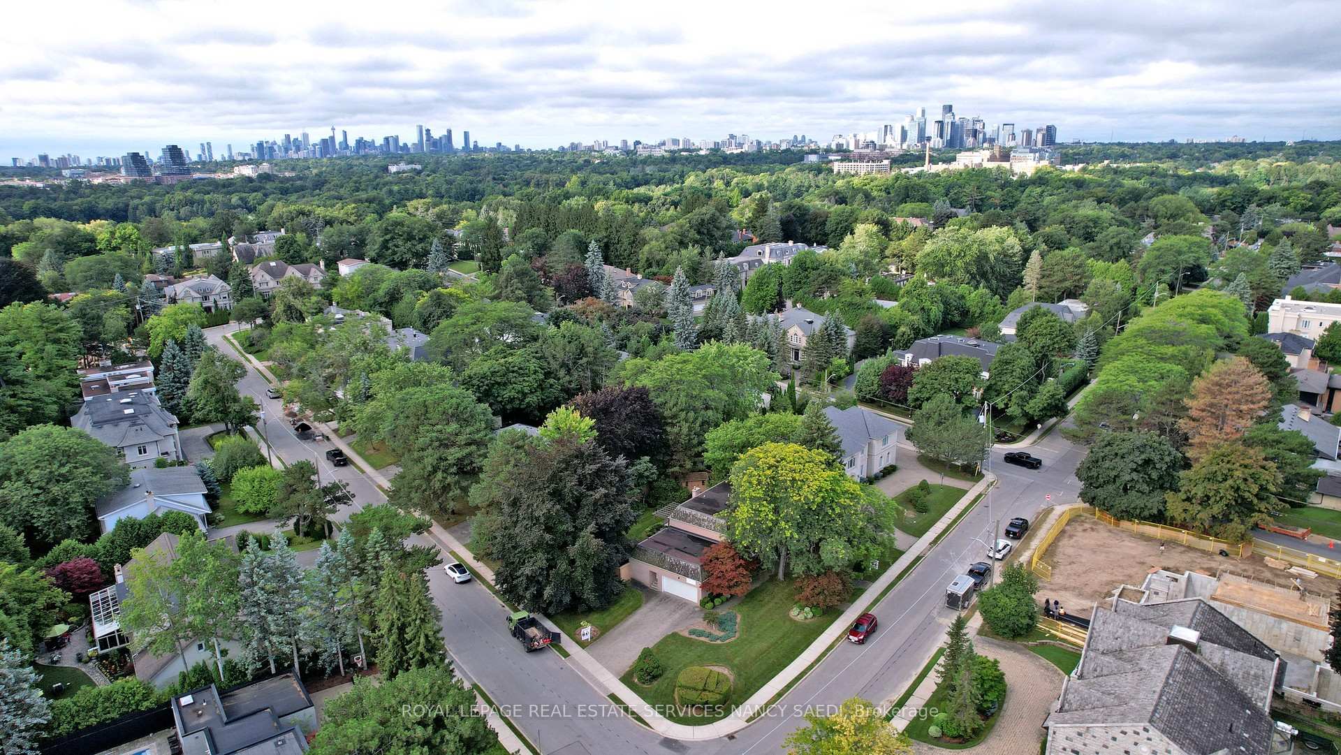 31 Saintfield Ave, Toronto, ON M3C2M7 | 4 Bedroom 3 Bathroom Detached House | Image 36