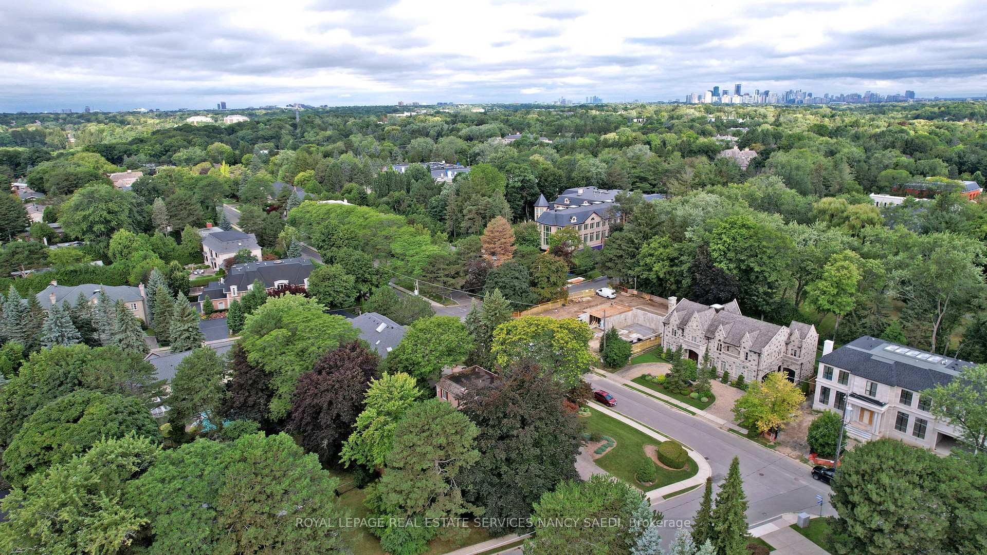 31 Saintfield Ave, Toronto, ON M3C2M7 | 4 Bedroom 3 Bathroom Detached House | Image 38