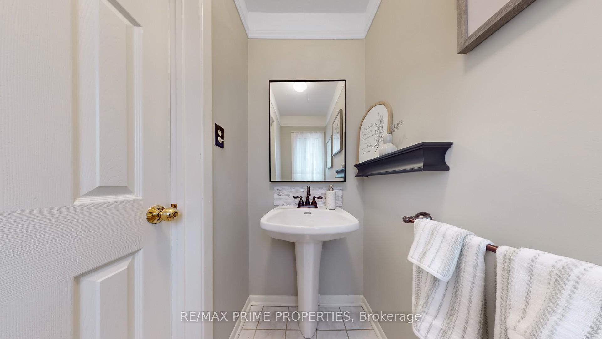 104 Kingslake Rd, Toronto, ON M2J3E8 | 3 Bedroom 3 Bathroom Detached House | Image 15