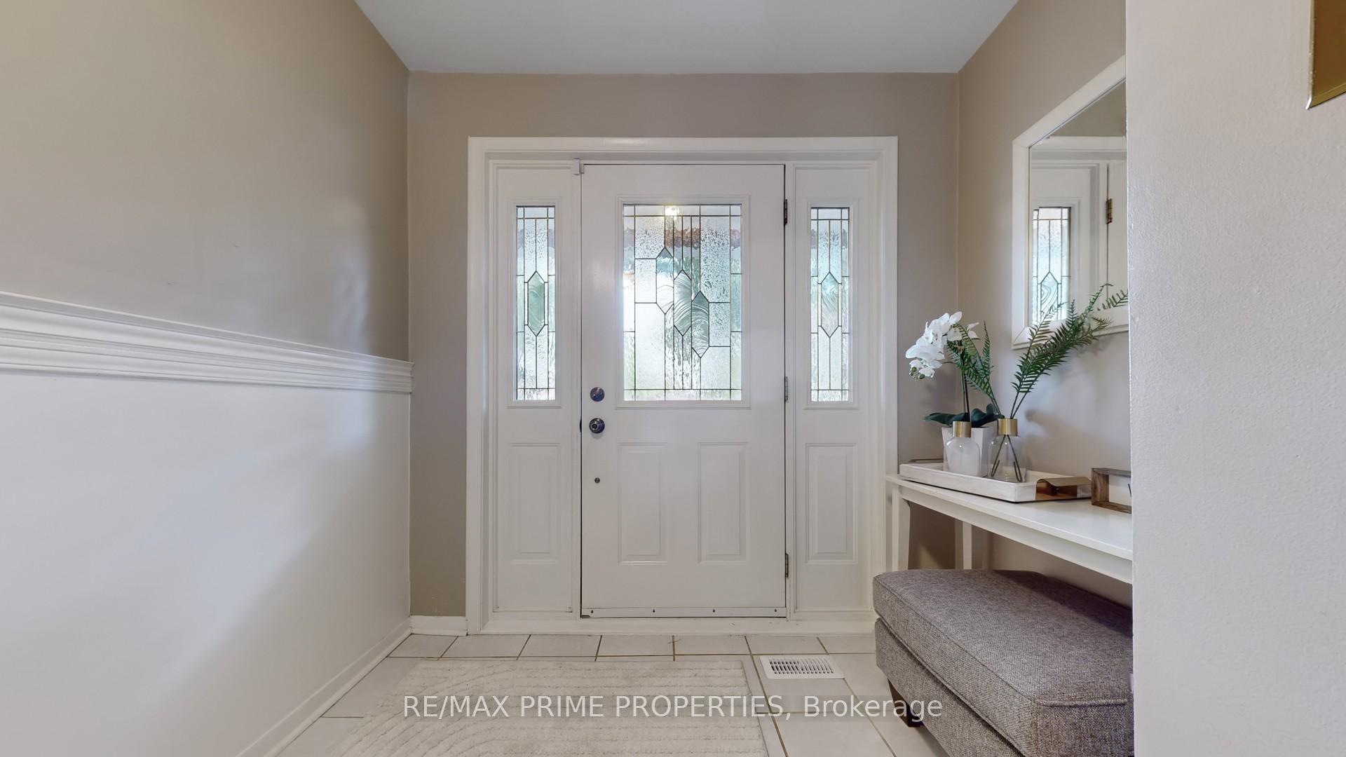 104 Kingslake Rd, Toronto, ON M2J3E8 | 3 Bedroom 3 Bathroom Detached House | Image 4