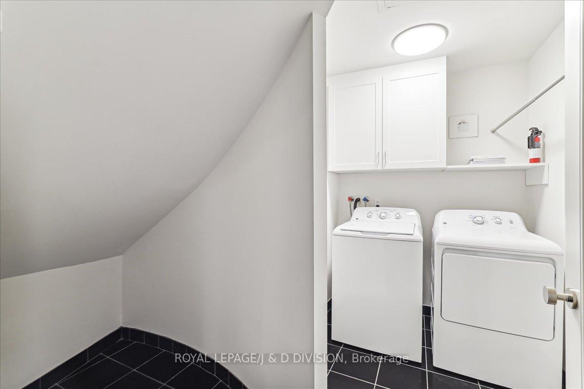 #PH9 - 3800 Yonge St, Toronto, ON M4N3P7 | 2 Bedroom 3 Bathroom Condo Apt | Image 18