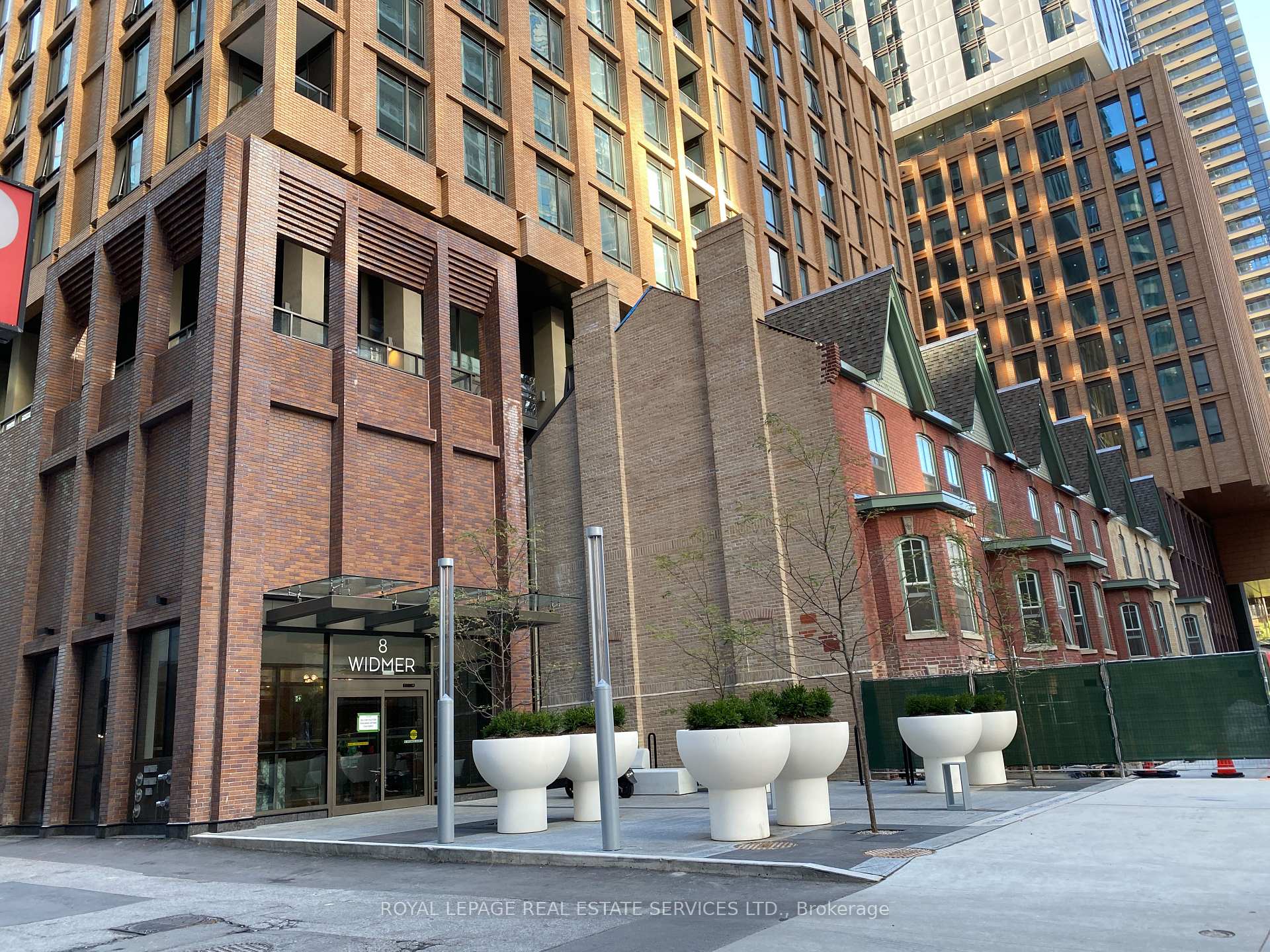 #806 - 8 Widmer St, Toronto, ON M5V2E7 | 0 Bedroom 1 Bathroom Condo Apt | Image 2