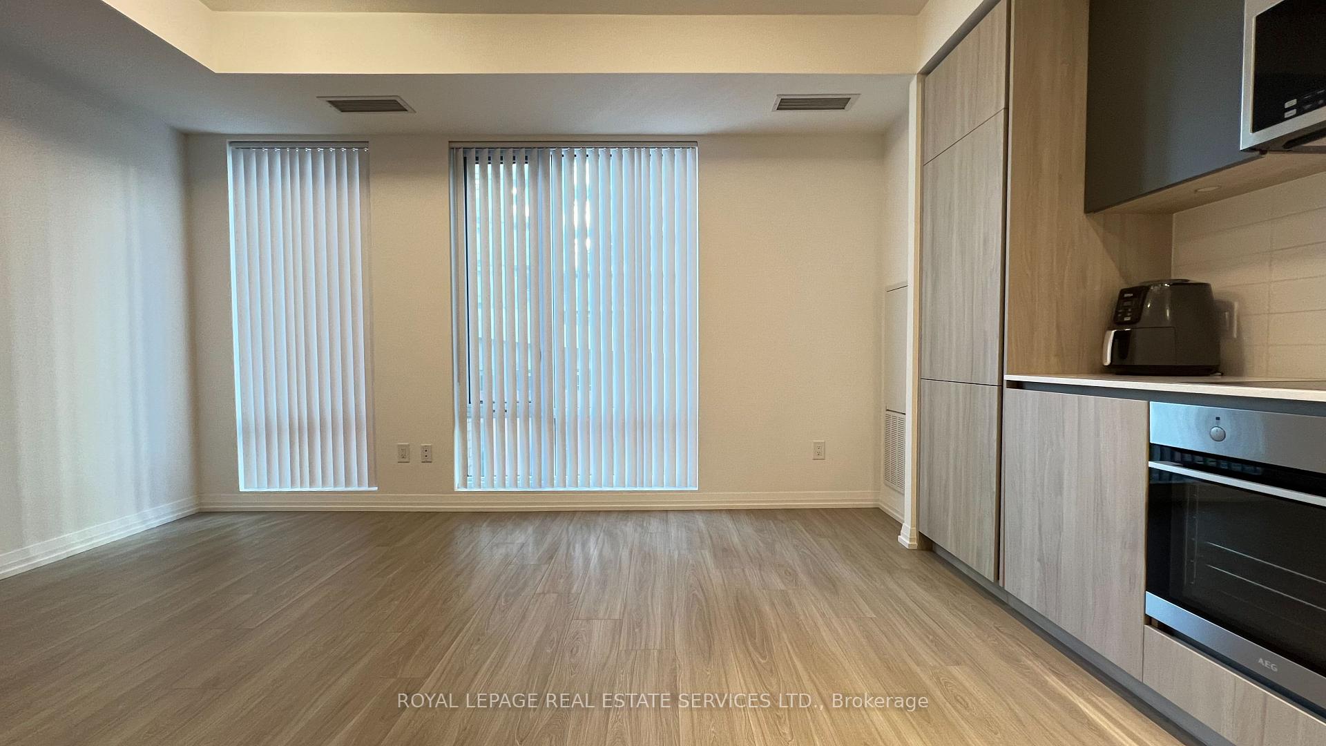 #806 - 8 Widmer St, Toronto, ON M5V2E7 | 0 Bedroom 1 Bathroom Condo Apt | Image 6