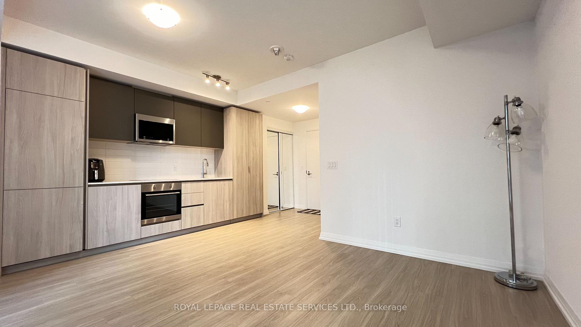 #806 - 8 Widmer St, Toronto, ON M5V2E7 | 0 Bedroom 1 Bathroom Condo Apt | Image 9