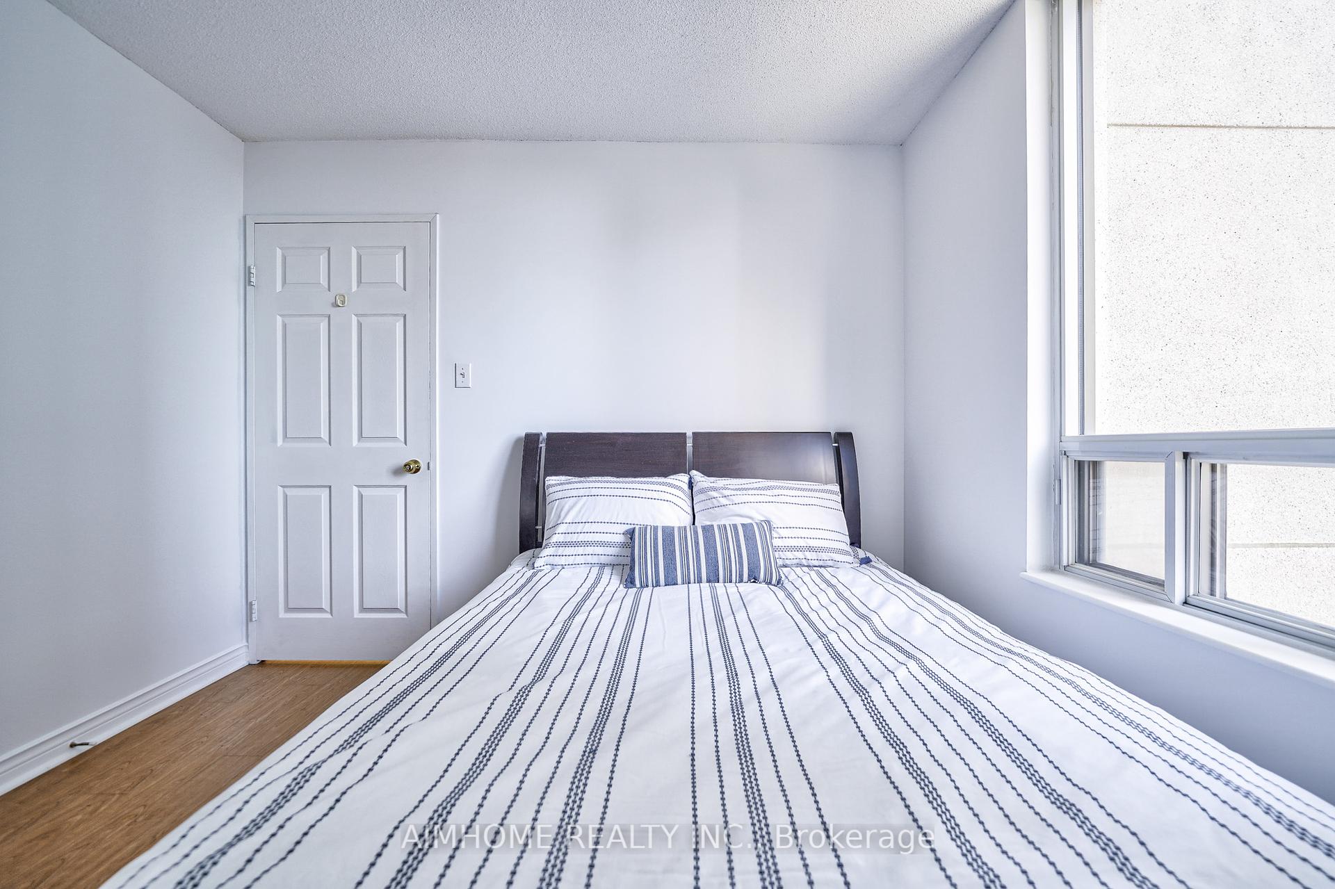 #710 - 256 Doris Ave, Toronto, ON M2N6X8 | 3 Bedroom 2 Bathroom Condo Apt | Image 15