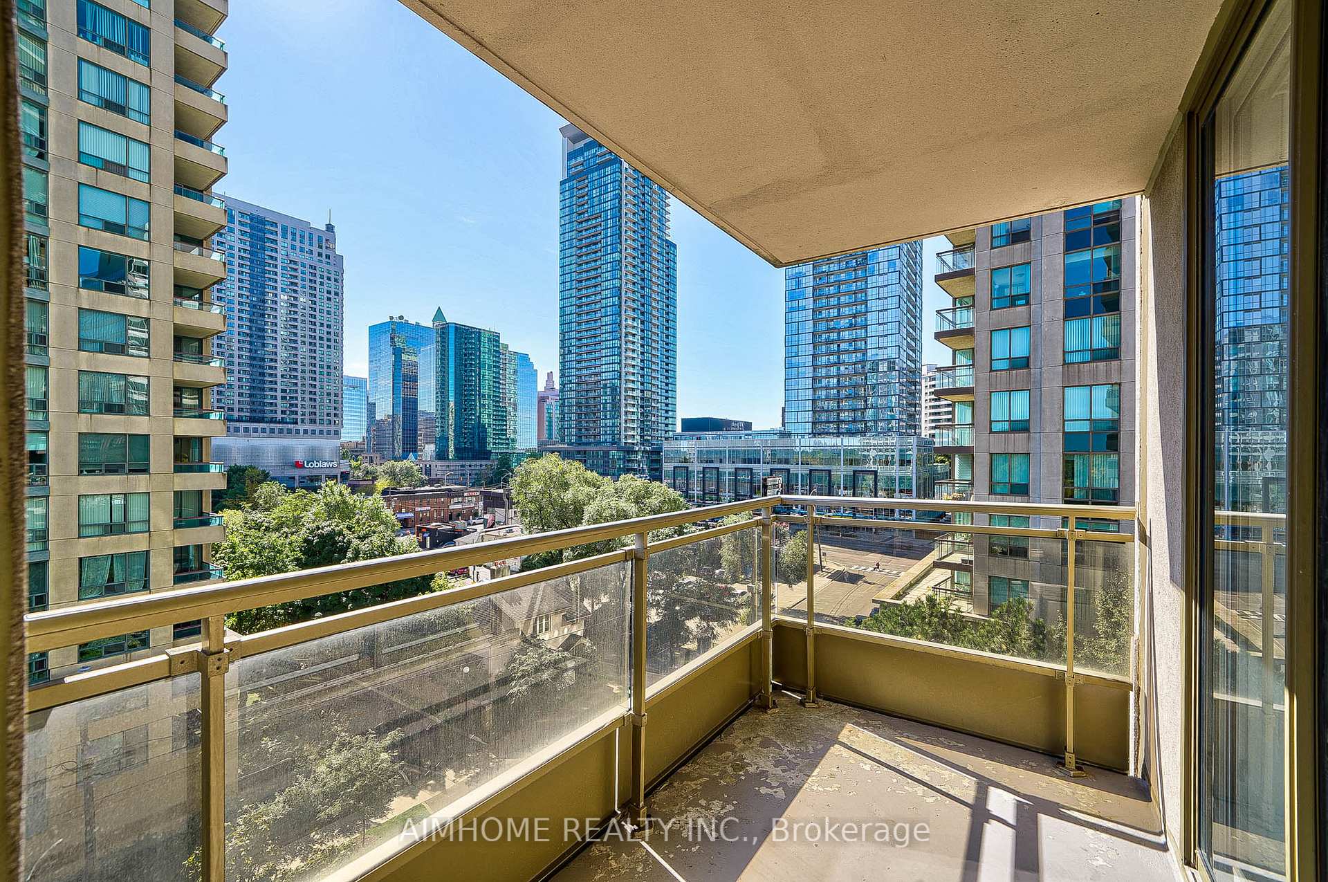 #710 - 256 Doris Ave, Toronto, ON M2N6X8 | 3 Bedroom 2 Bathroom Condo Apt | Image 22