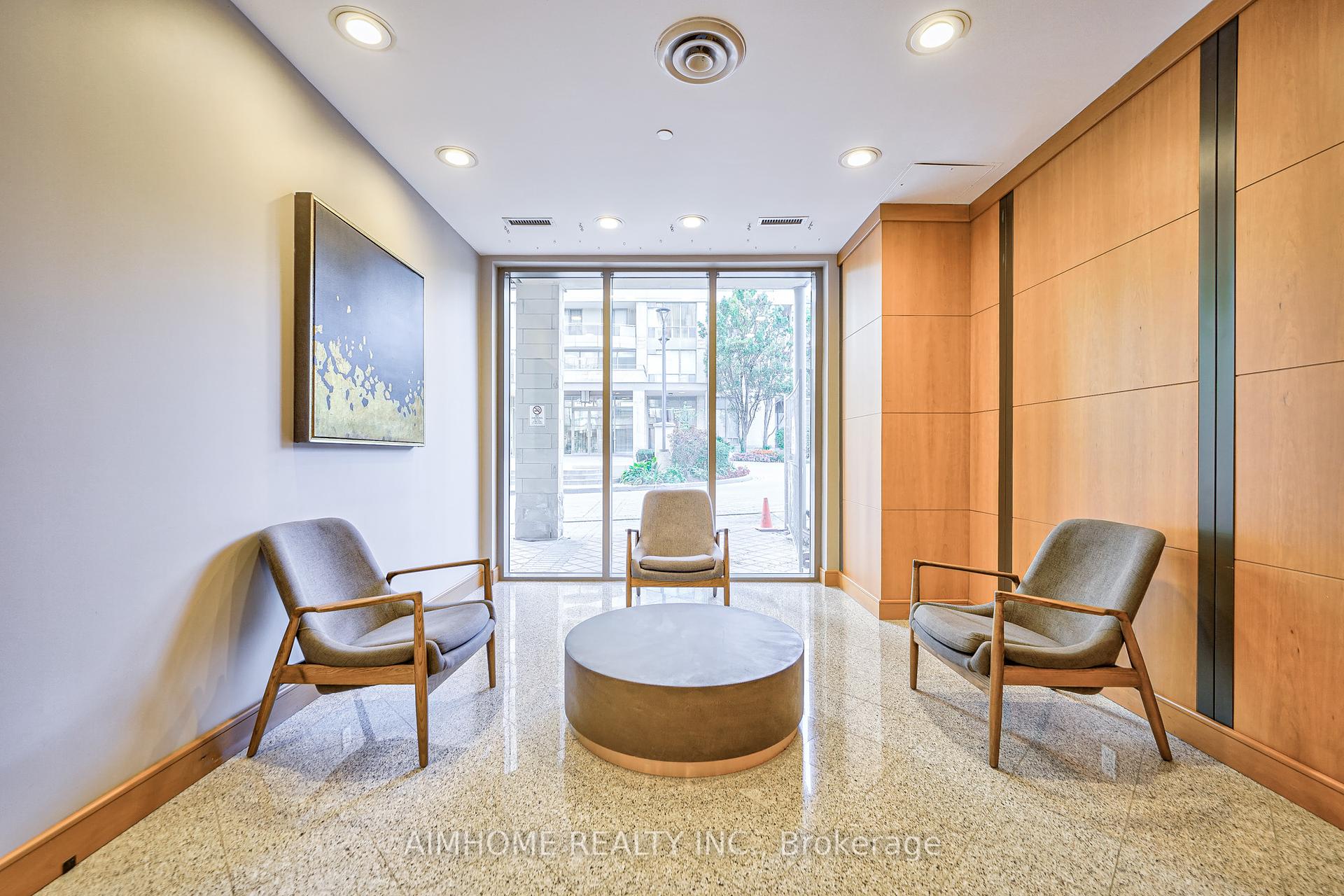 #710 - 256 Doris Ave, Toronto, ON M2N6X8 | 3 Bedroom 2 Bathroom Condo Apt | Image 3