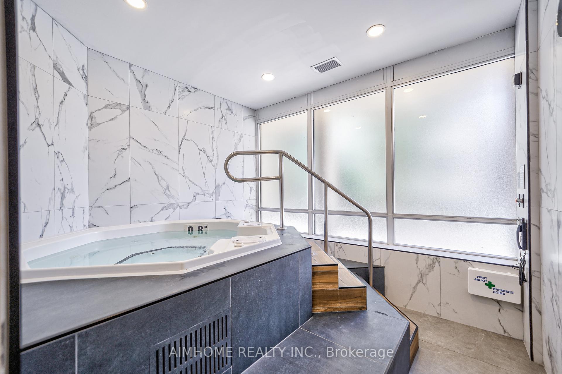 #710 - 256 Doris Ave, Toronto, ON M2N6X8 | 3 Bedroom 2 Bathroom Condo Apt | Image 30