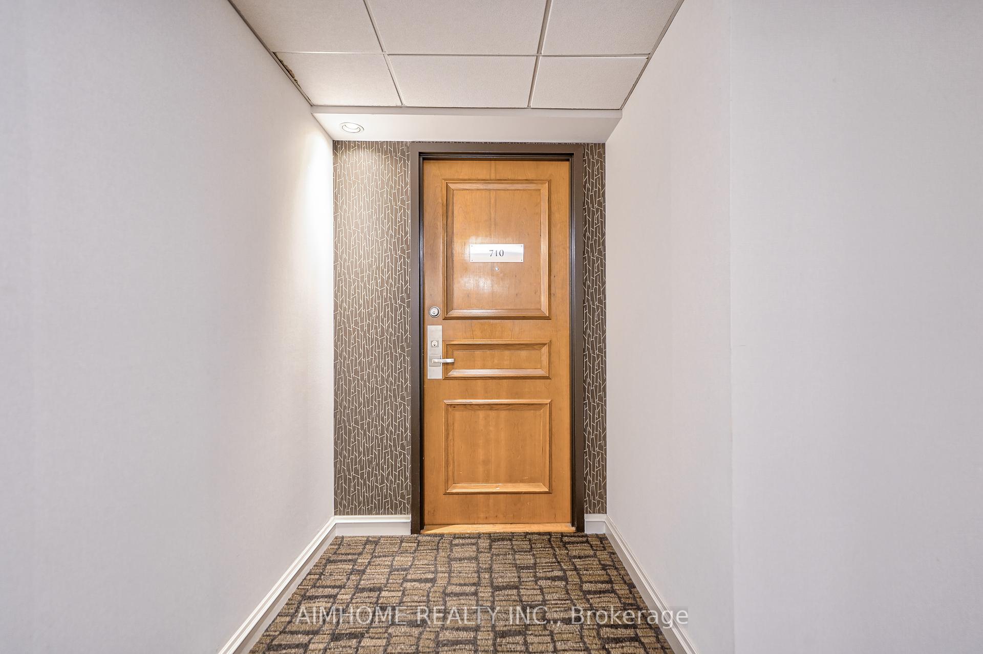 #710 - 256 Doris Ave, Toronto, ON M2N6X8 | 3 Bedroom 2 Bathroom Condo Apt | Image 4