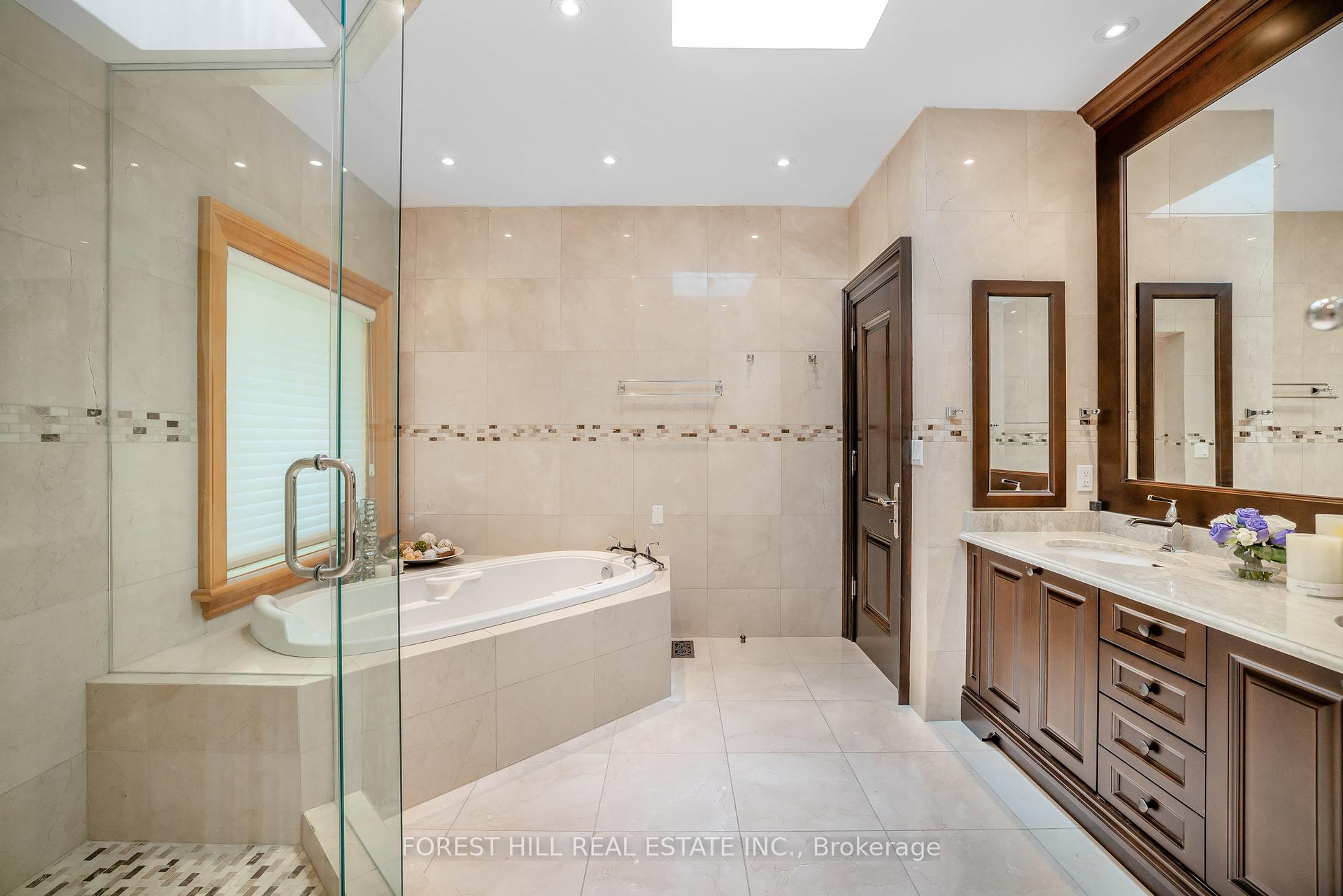 38 Greengate Rd, Toronto, ON M3B1E8 | 4 Bedroom 9 Bathroom Detached House | Image 22