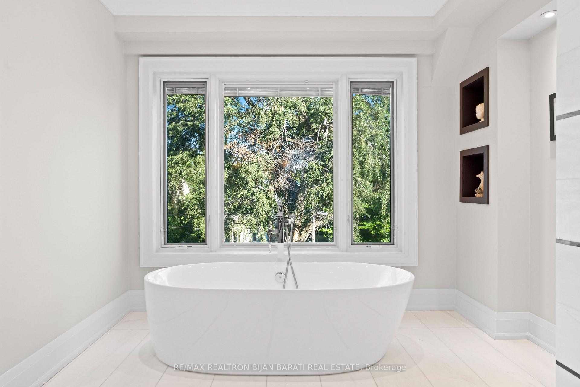 238 St Leonards Ave, Toronto, ON M4N1L1 | 4 Bedroom 6 Bathroom Detached House | Image 28