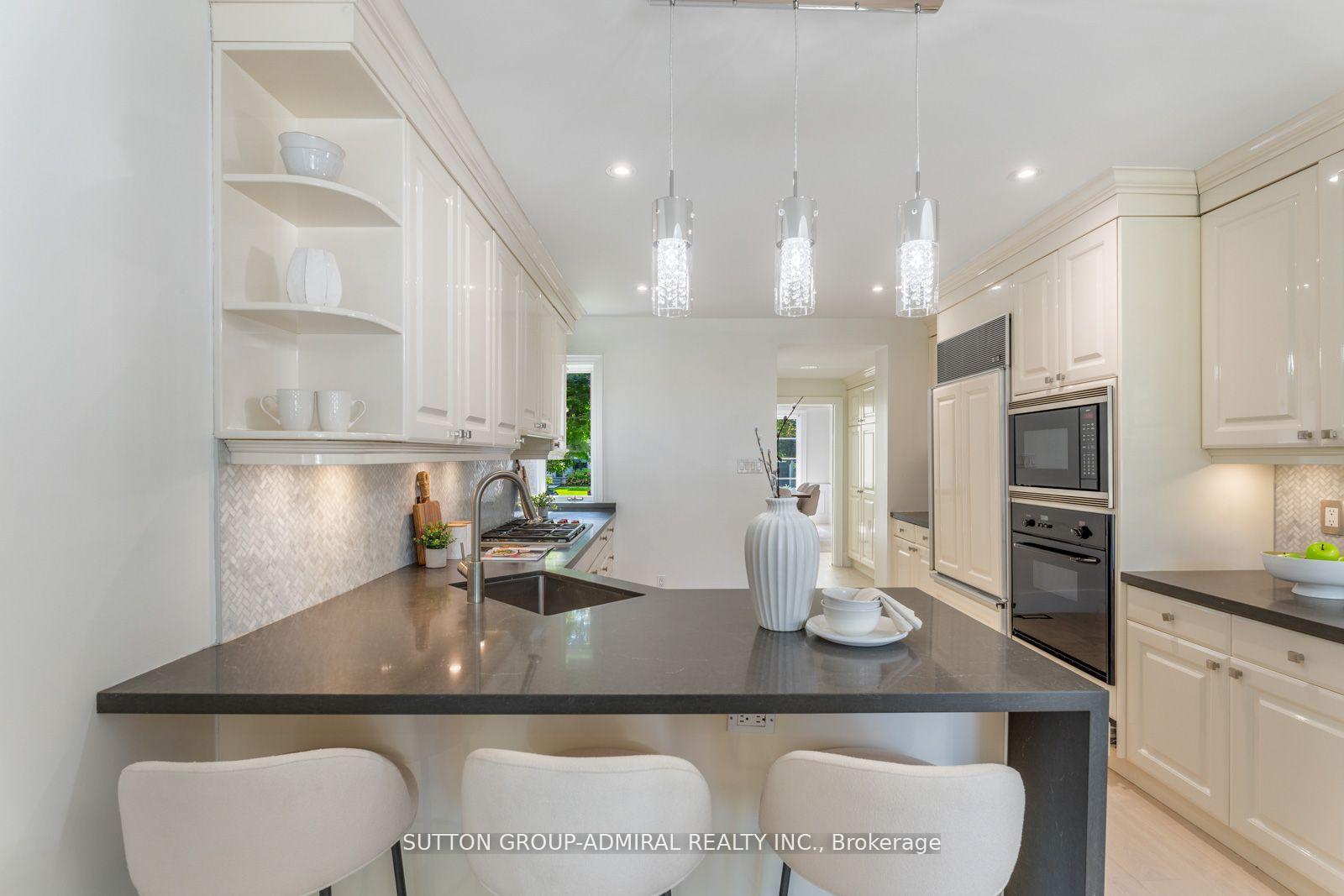 216 Glencairn Ave, Toronto, ON M4R1N2 | 3 Bedroom 3 Bathroom Detached House | Image 11