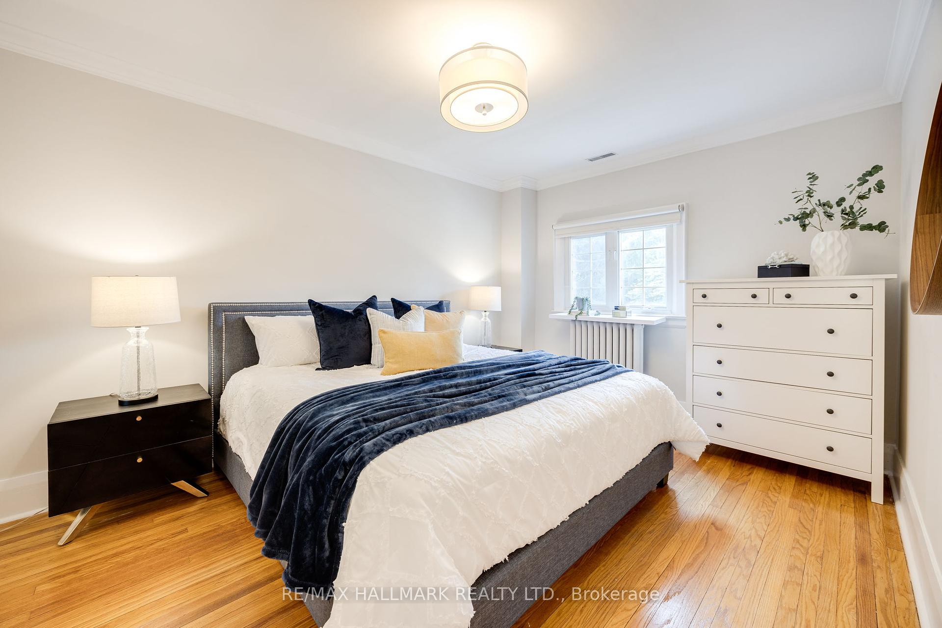 18 Jedburgh Rd, Toronto, ON M5M3J6 | 3 Bedroom 2 Bathroom Semi-Detached House | Image 16