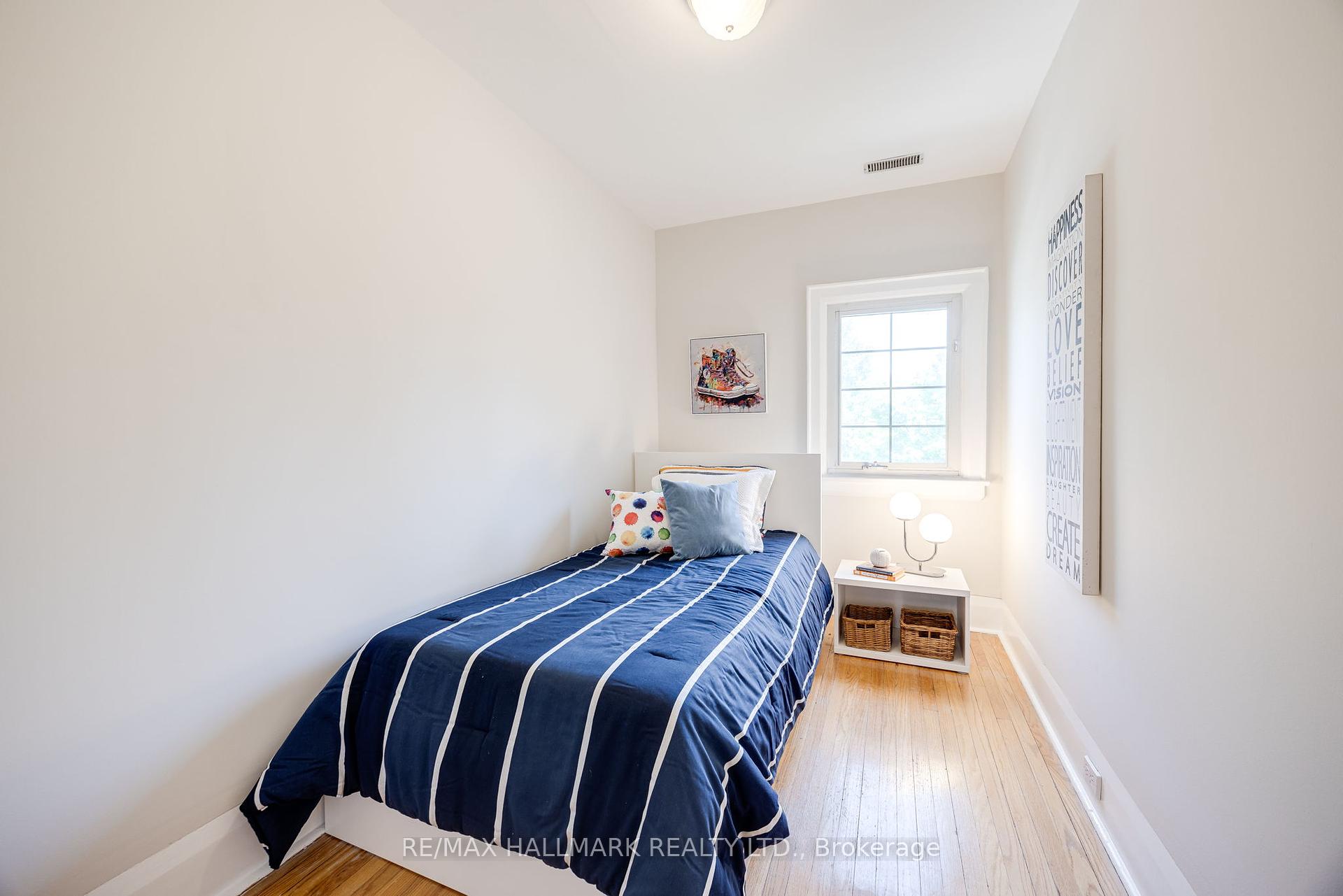 18 Jedburgh Rd, Toronto, ON M5M3J6 | 3 Bedroom 2 Bathroom Semi-Detached House | Image 20