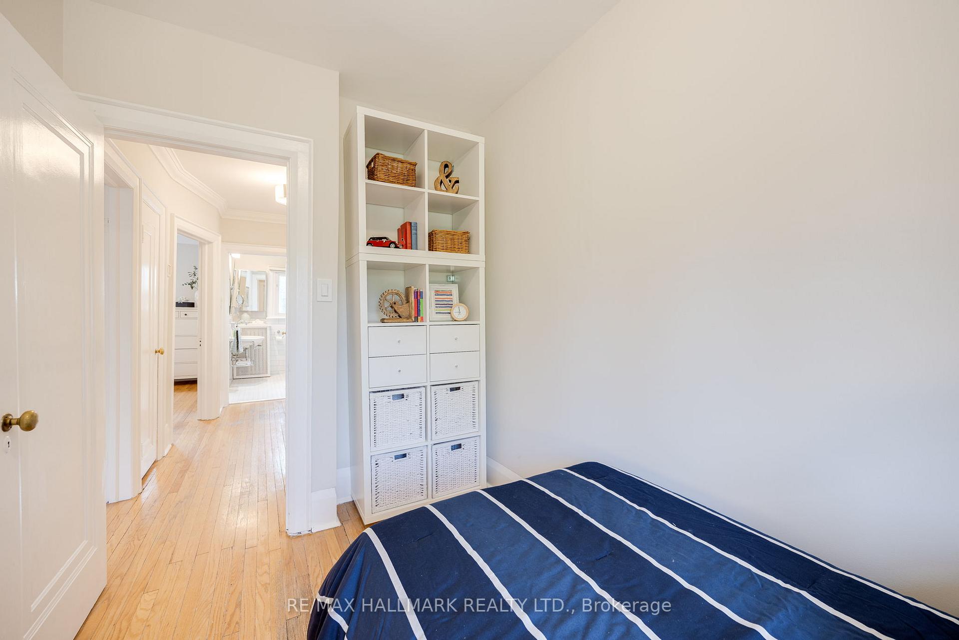 18 Jedburgh Rd, Toronto, ON M5M3J6 | 3 Bedroom 2 Bathroom Semi-Detached House | Image 21