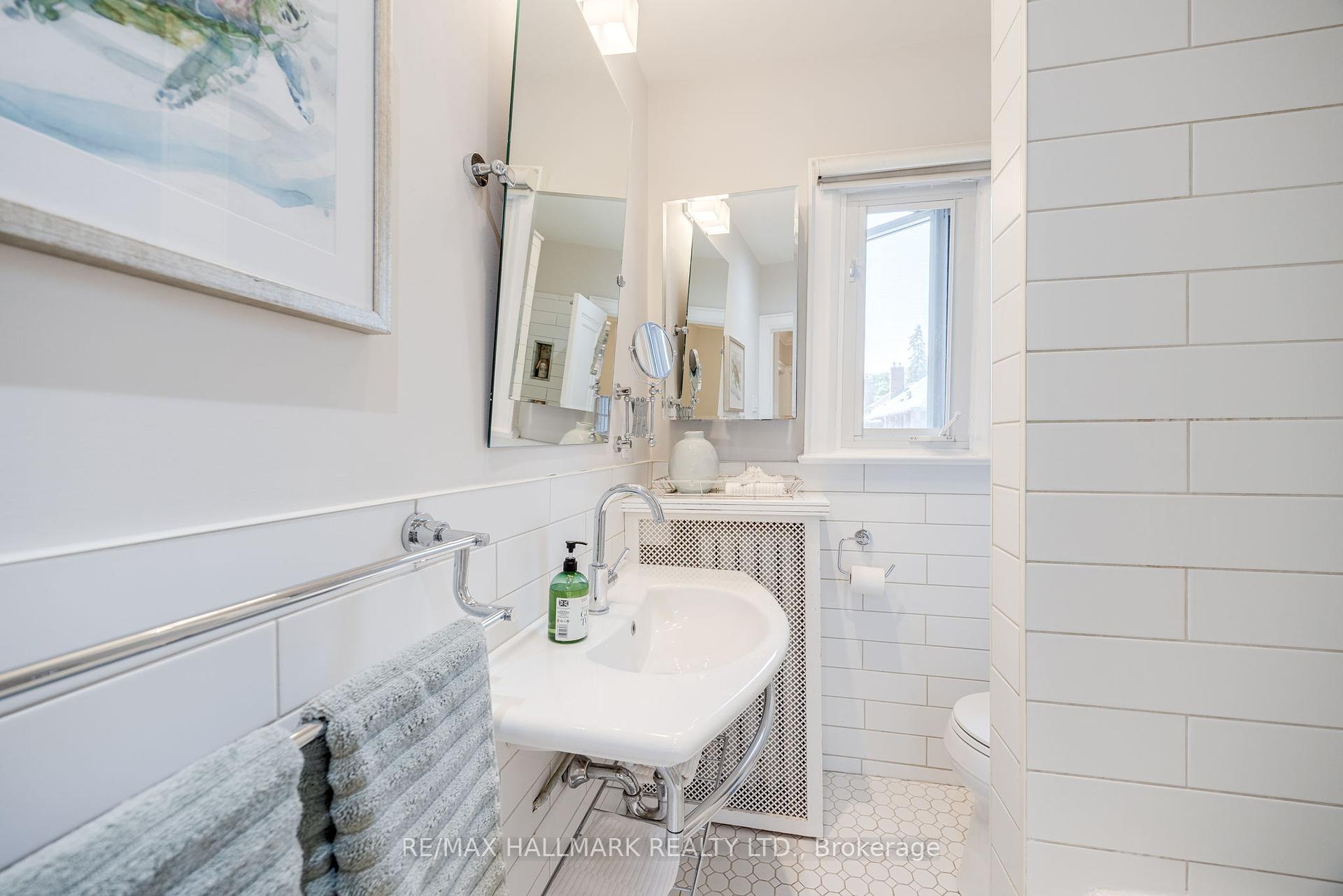 18 Jedburgh Rd, Toronto, ON M5M3J6 | 3 Bedroom 2 Bathroom Semi-Detached House | Image 22