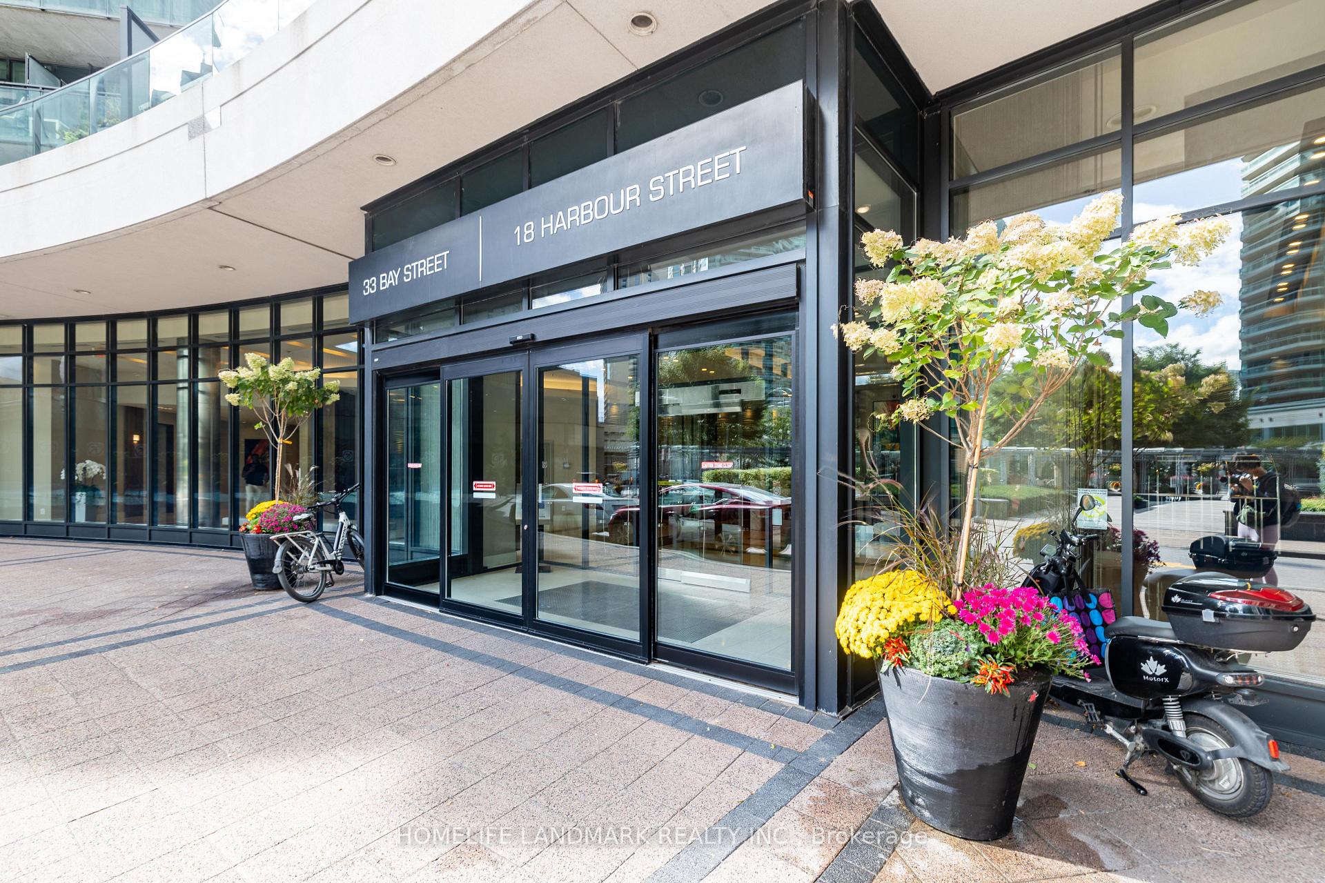 #1711 - 18 Harbour St, Toronto, ON M5J2Z6 | 2 Bedroom 2 Bathroom Condo Apt | Image 3