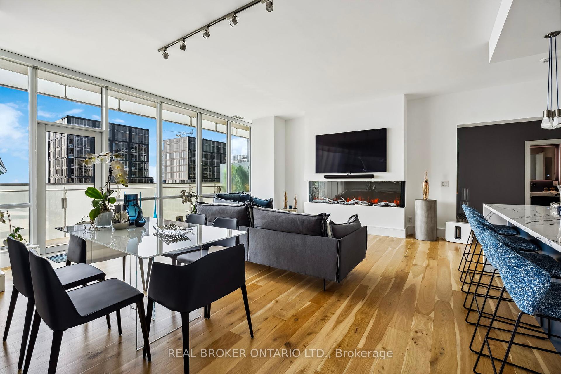 #4401 - 80 John St, Toronto, ON M5V3X4 | 2 Bedroom 2 Bathroom Condo Apt | Image 12