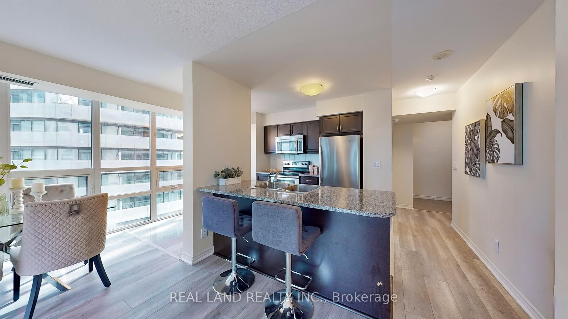 #1006 - 19 Grand Trunk Cres, Toronto, ON M5J3A3 | 2 Bedroom 2 Bathroom Condo Apt | Image 12