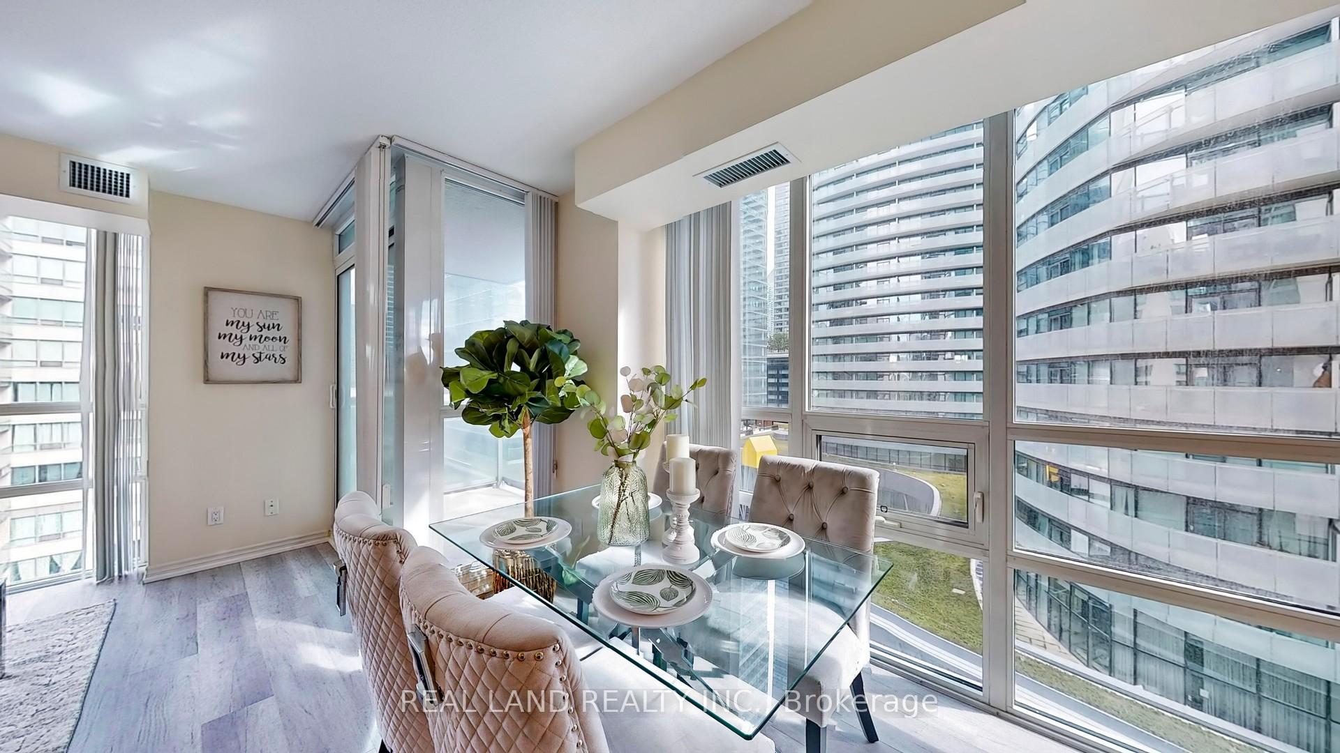 #1006 - 19 Grand Trunk Cres, Toronto, ON M5J3A3 | 2 Bedroom 2 Bathroom Condo Apt | Image 15