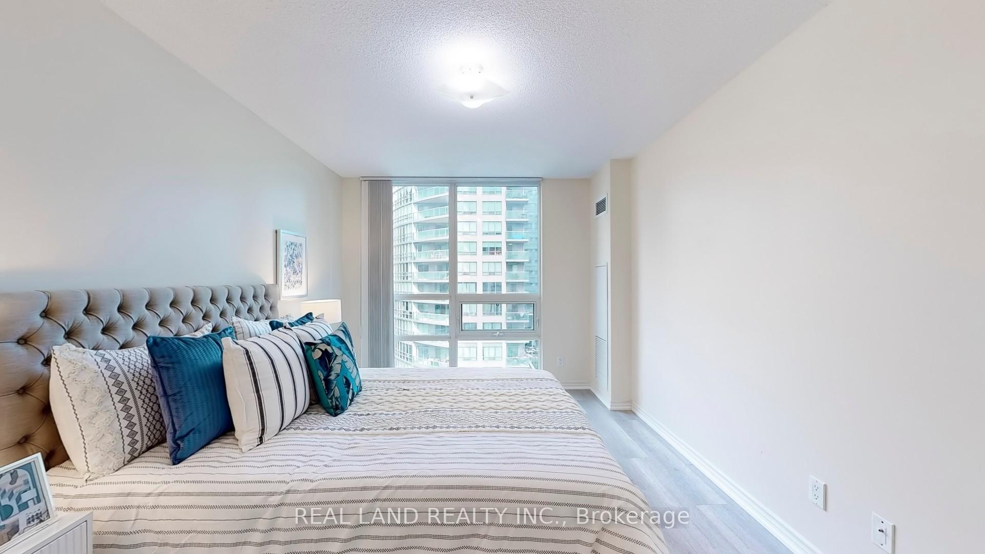 #1006 - 19 Grand Trunk Cres, Toronto, ON M5J3A3 | 2 Bedroom 2 Bathroom Condo Apt | Image 21