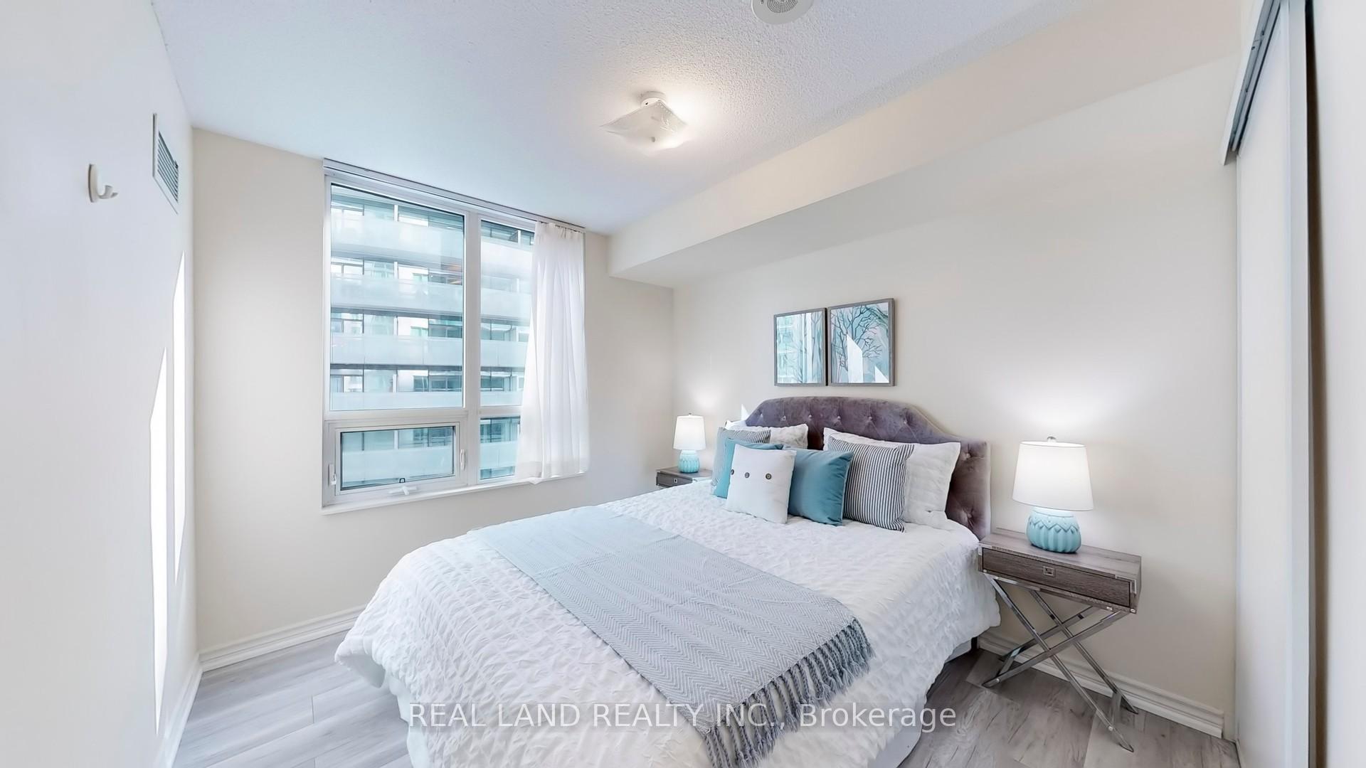 #1006 - 19 Grand Trunk Cres, Toronto, ON M5J3A3 | 2 Bedroom 2 Bathroom Condo Apt | Image 25