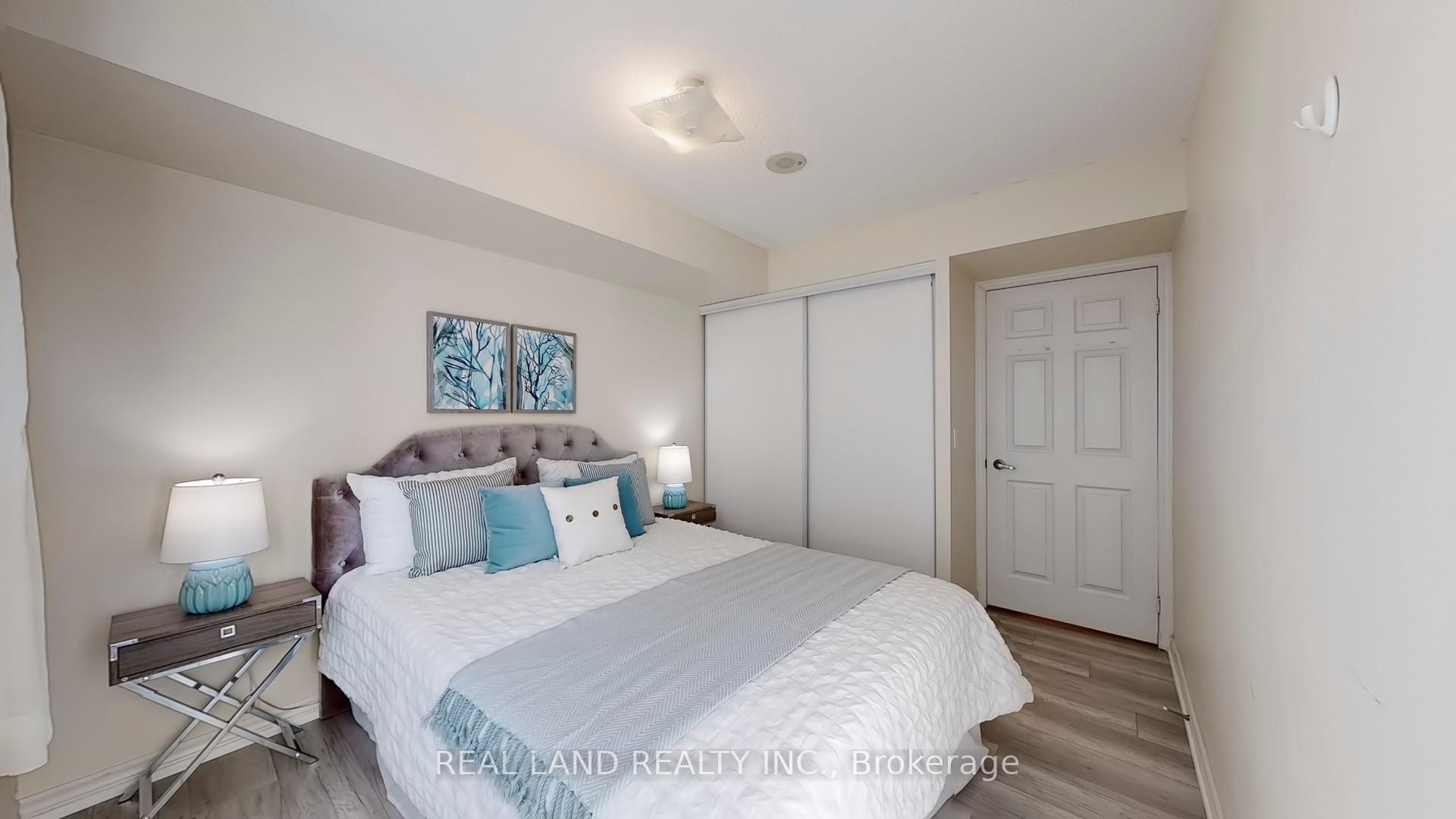 #1006 - 19 Grand Trunk Cres, Toronto, ON M5J3A3 | 2 Bedroom 2 Bathroom Condo Apt | Image 26