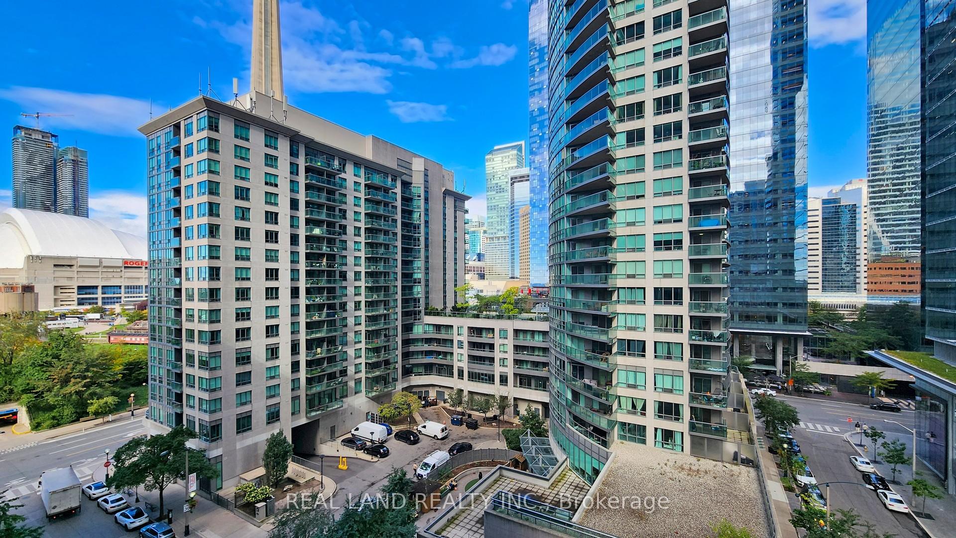 #1006 - 19 Grand Trunk Cres, Toronto, ON M5J3A3 | 2 Bedroom 2 Bathroom Condo Apt | Image 29