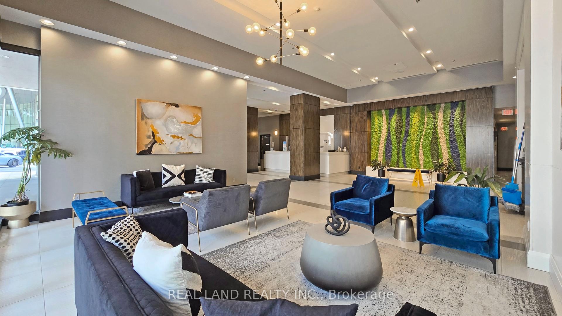 #1006 - 19 Grand Trunk Cres, Toronto, ON M5J3A3 | 2 Bedroom 2 Bathroom Condo Apt | Image 3