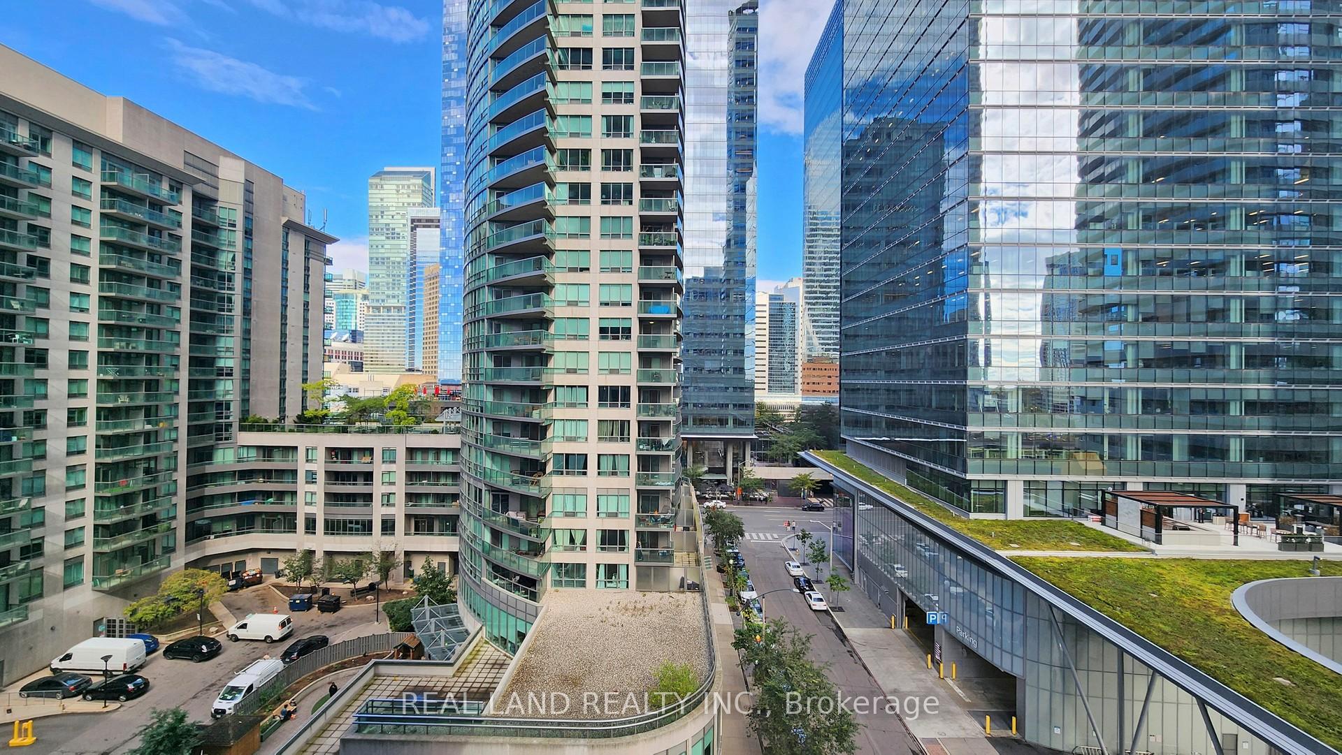 #1006 - 19 Grand Trunk Cres, Toronto, ON M5J3A3 | 2 Bedroom 2 Bathroom Condo Apt | Image 30