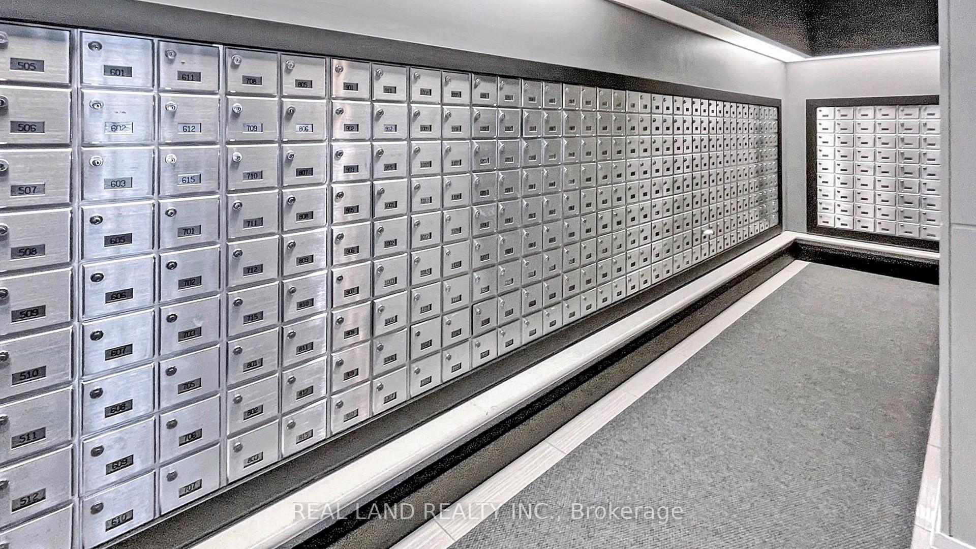 #1006 - 19 Grand Trunk Cres, Toronto, ON M5J3A3 | 2 Bedroom 2 Bathroom Condo Apt | Image 33