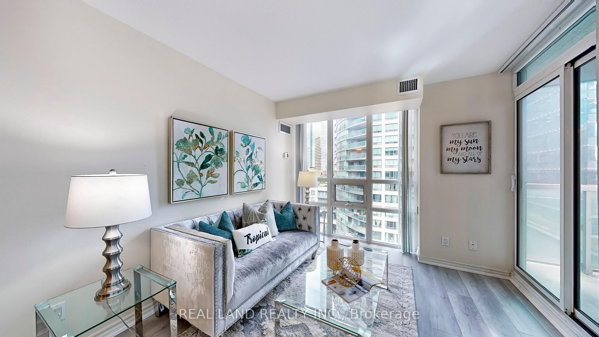 #1006 - 19 Grand Trunk Cres, Toronto, ON M5J3A3 | 2 Bedroom 2 Bathroom Condo Apt | Image 7