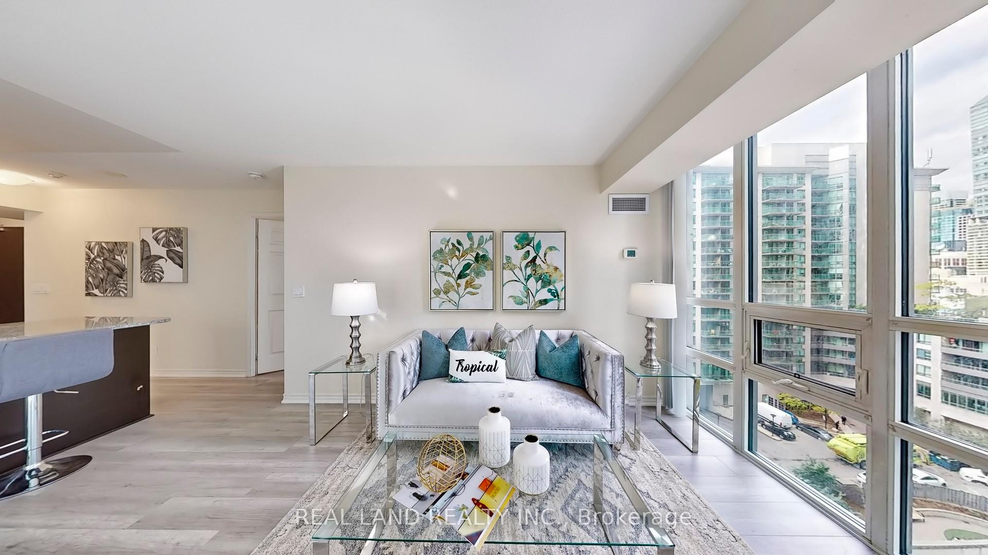 #1006 - 19 Grand Trunk Cres, Toronto, ON M5J3A3 | 2 Bedroom 2 Bathroom Condo Apt | Image 9