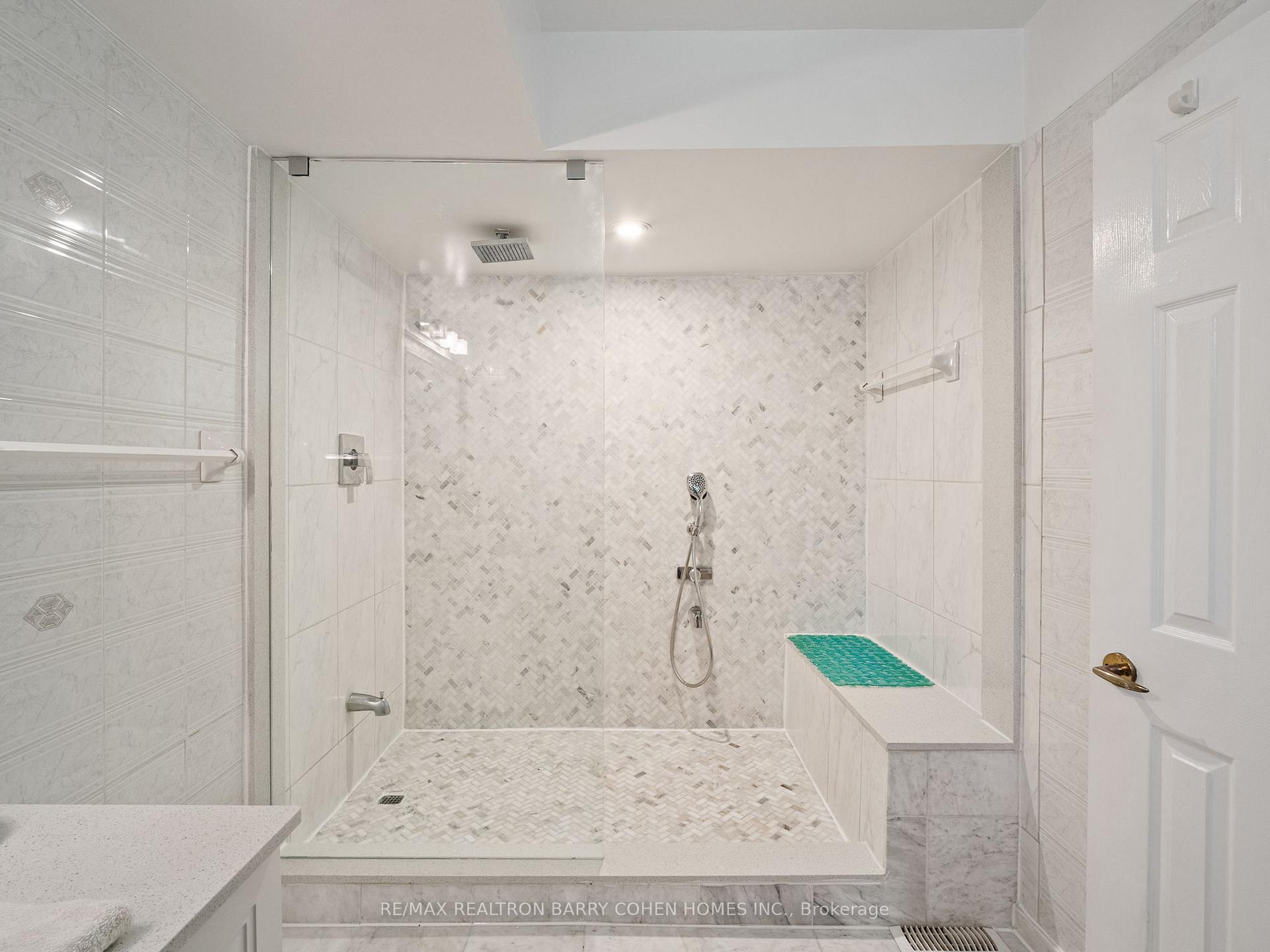 120 Laurentide Dr, Toronto, ON M3A3E5 | 3 Bedroom 3 Bathroom Detached House | Image 12