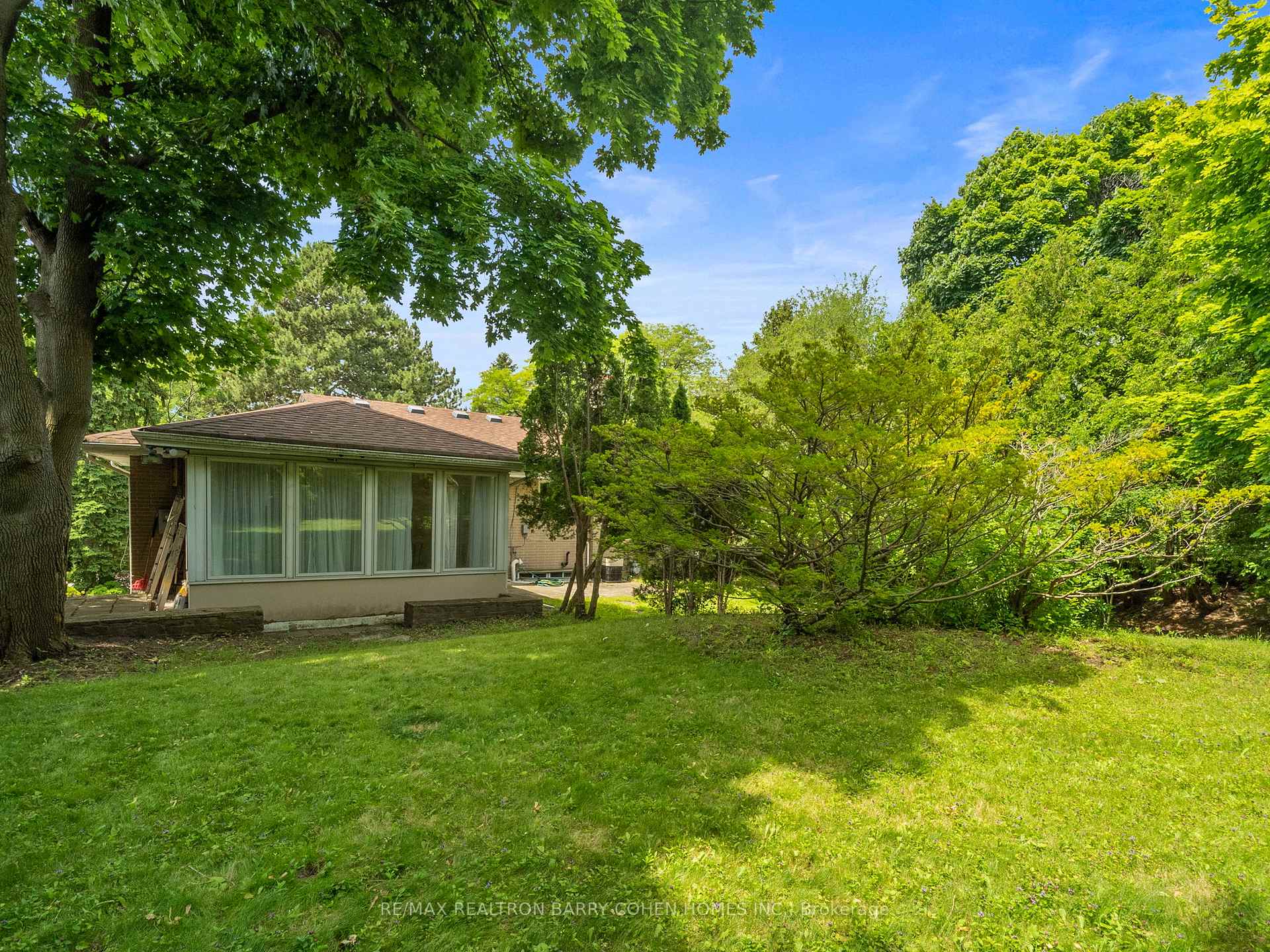 120 Laurentide Dr, Toronto, ON M3A3E5 | 3 Bedroom 3 Bathroom Detached House | Image 24