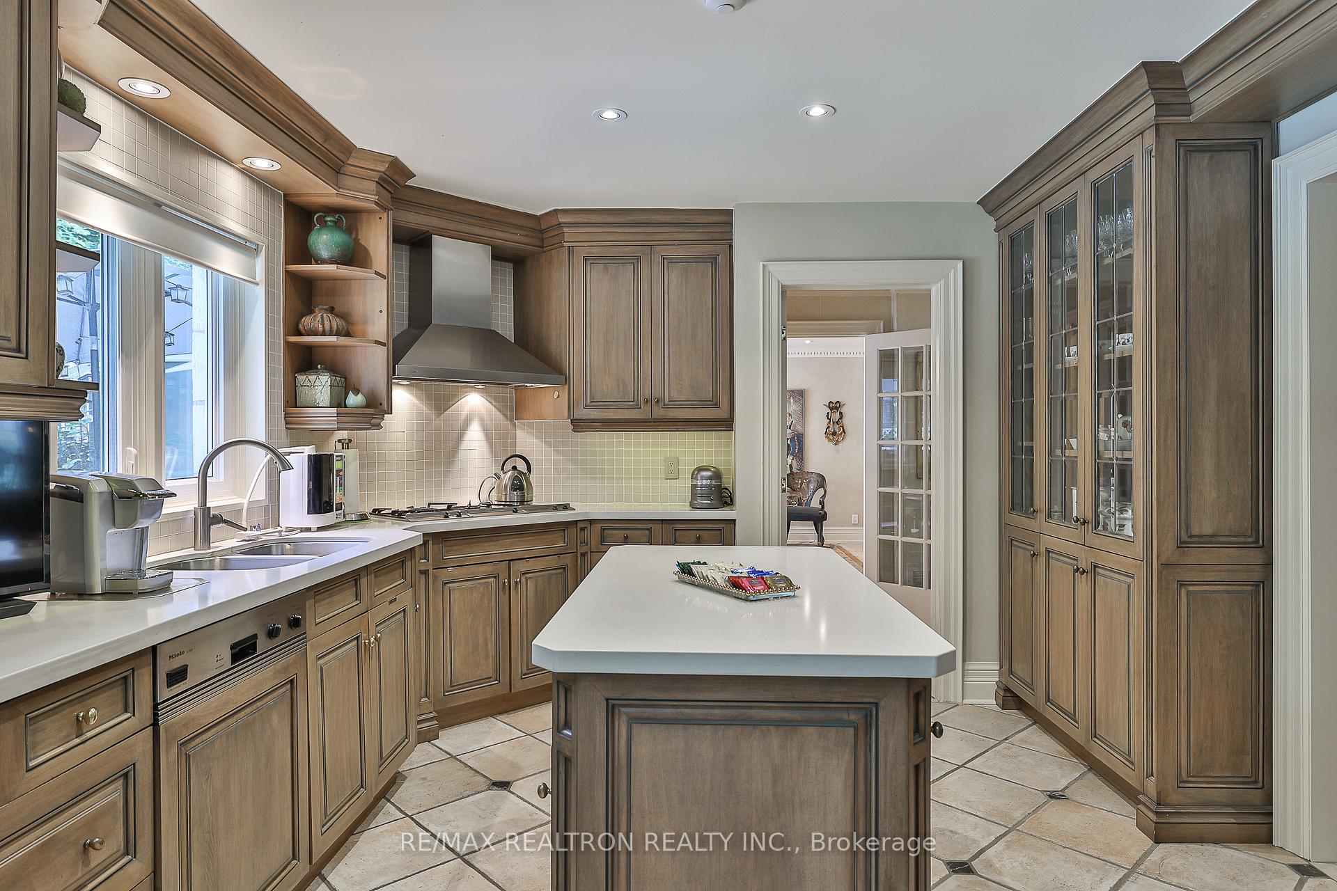 192 The Bridle Path, Toronto, ON M3C2P5 | 4 Bedroom 6 Bathroom Detached House | Image 20