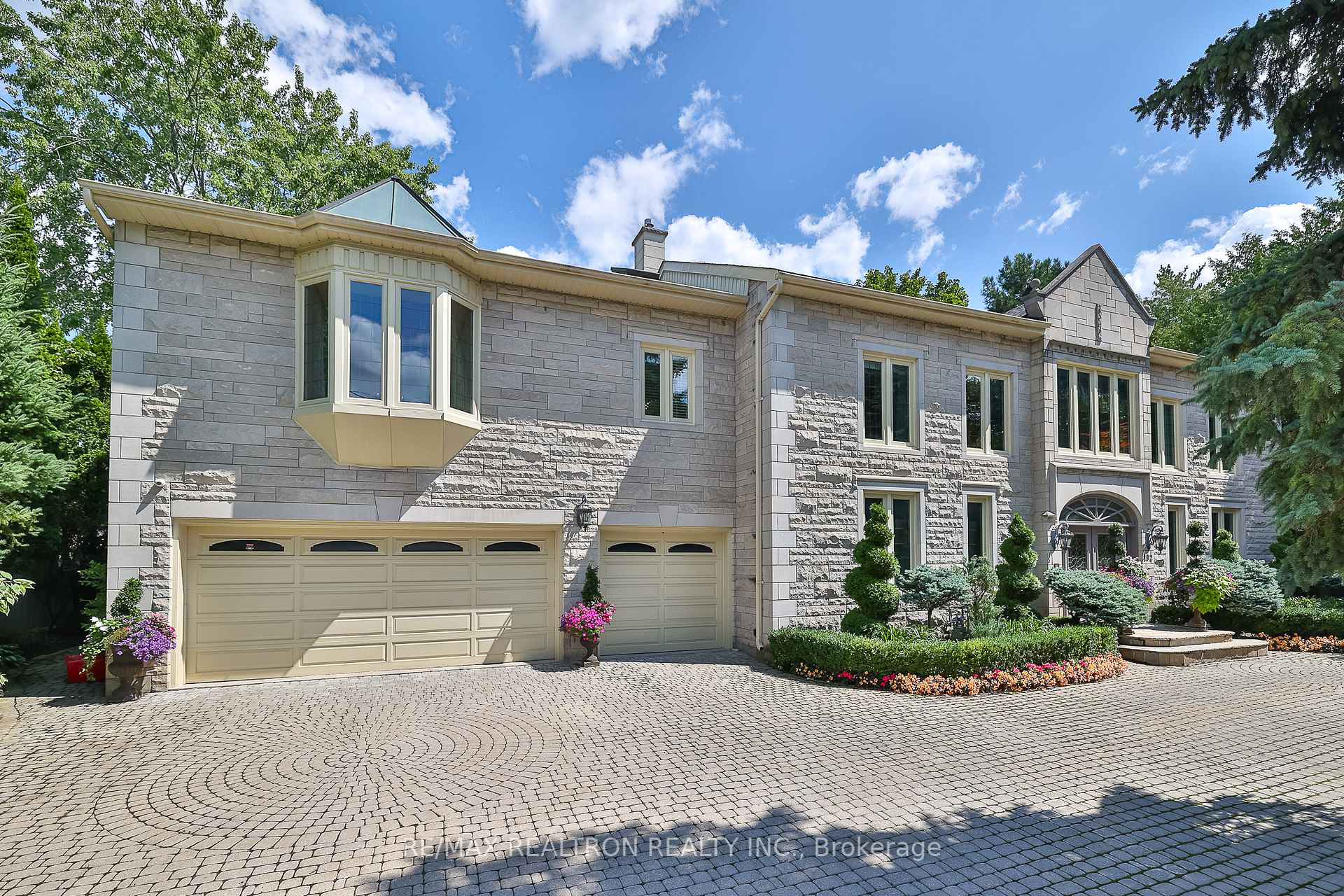 192 The Bridle Path, Toronto, ON M3C2P5 | 4 Bedroom 6 Bathroom Detached House | Image 4