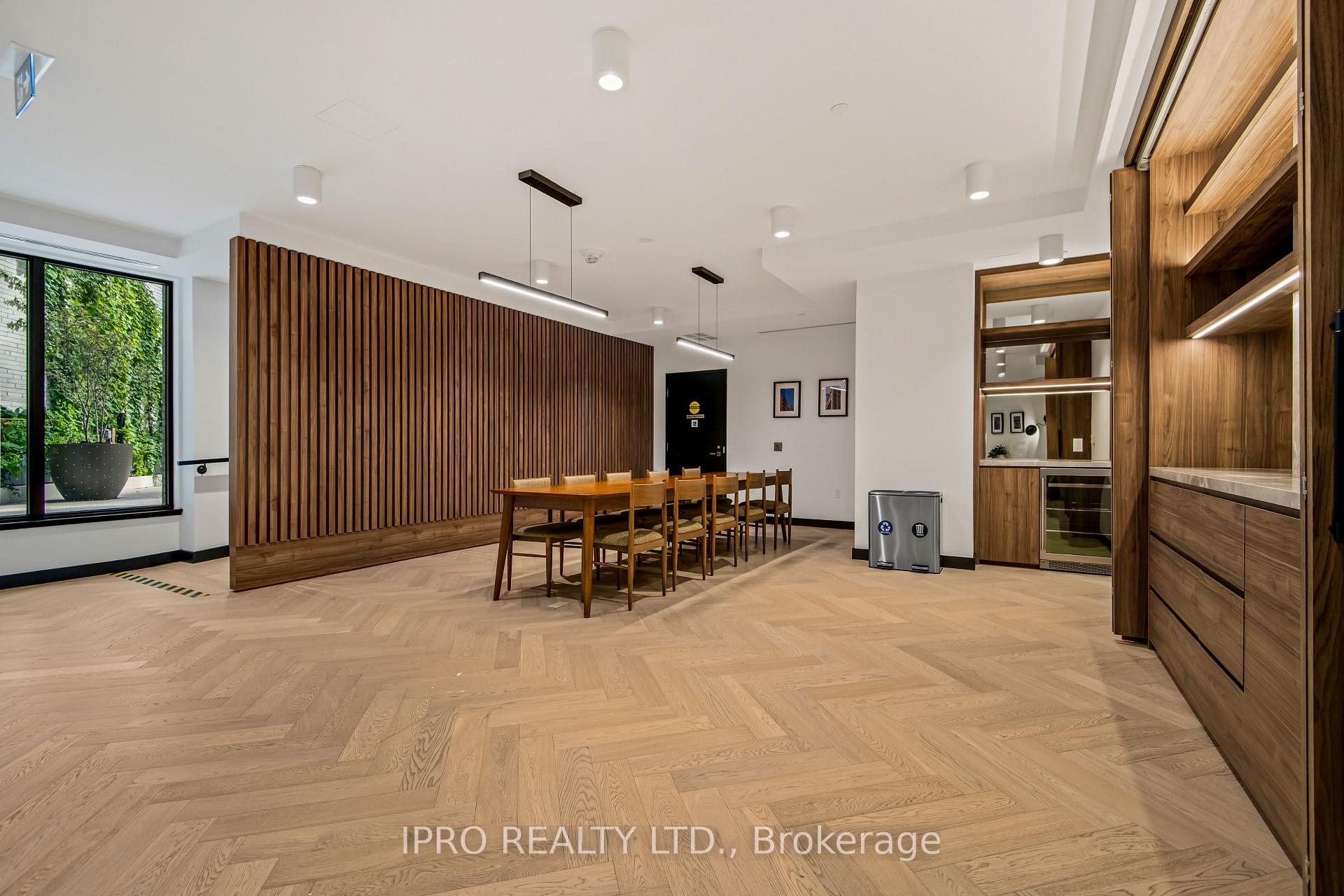 #401 - 200 Sudbury St, Toronto, ON M6J0H1 | 2 Bedroom 2 Bathroom Condo Apt | Image 31